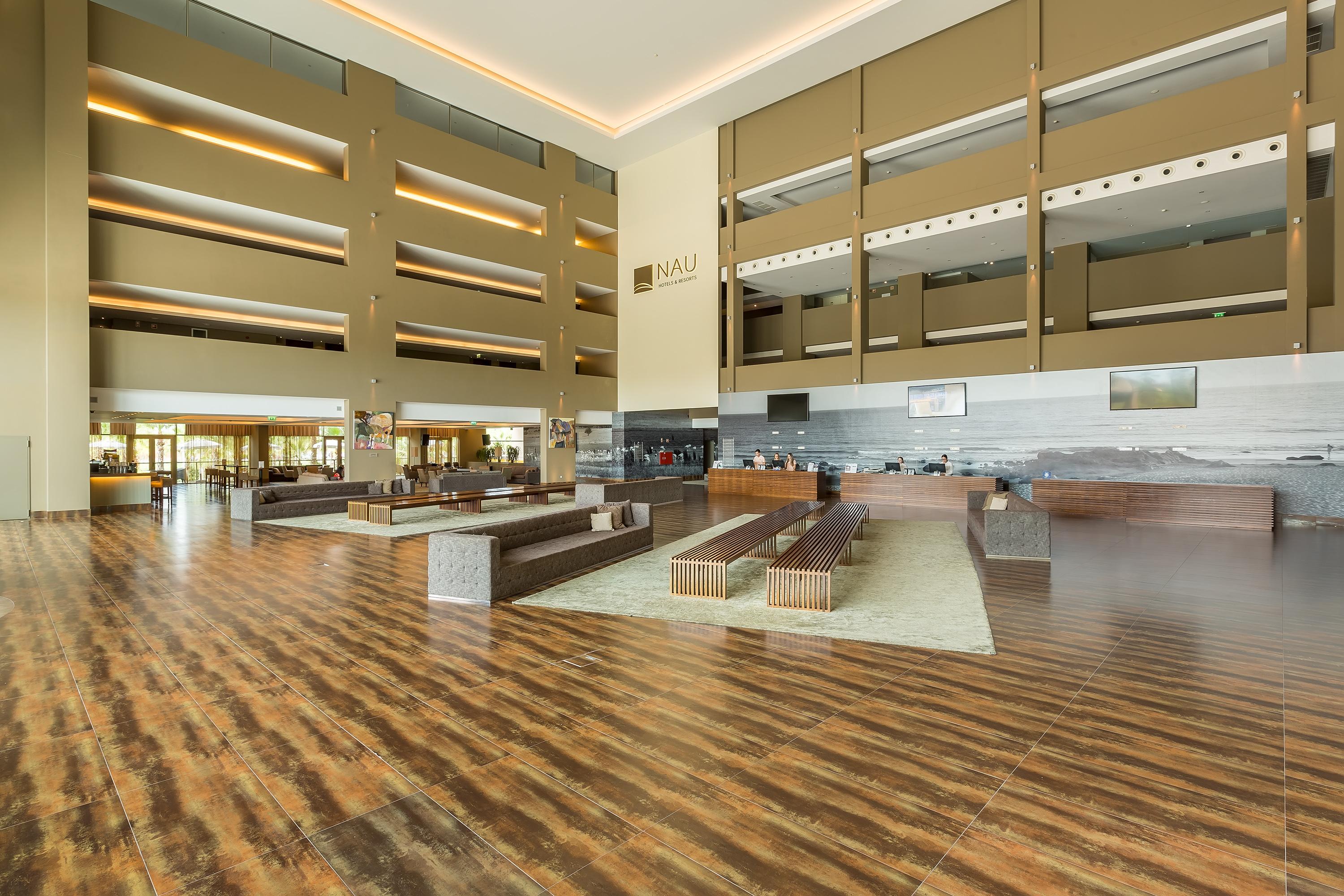 Vista Lobby Algarve Marriott Salgados Golf Resort & Spa