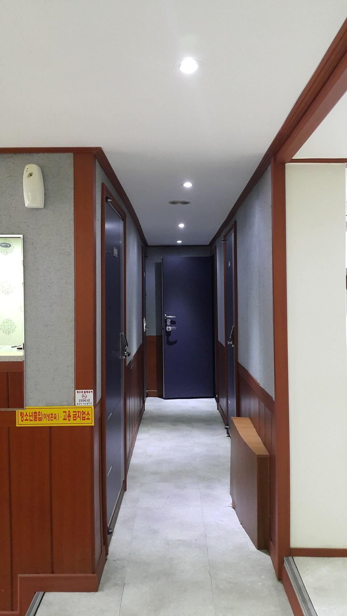 Varios JC Inn Dongdaemun - Hostel