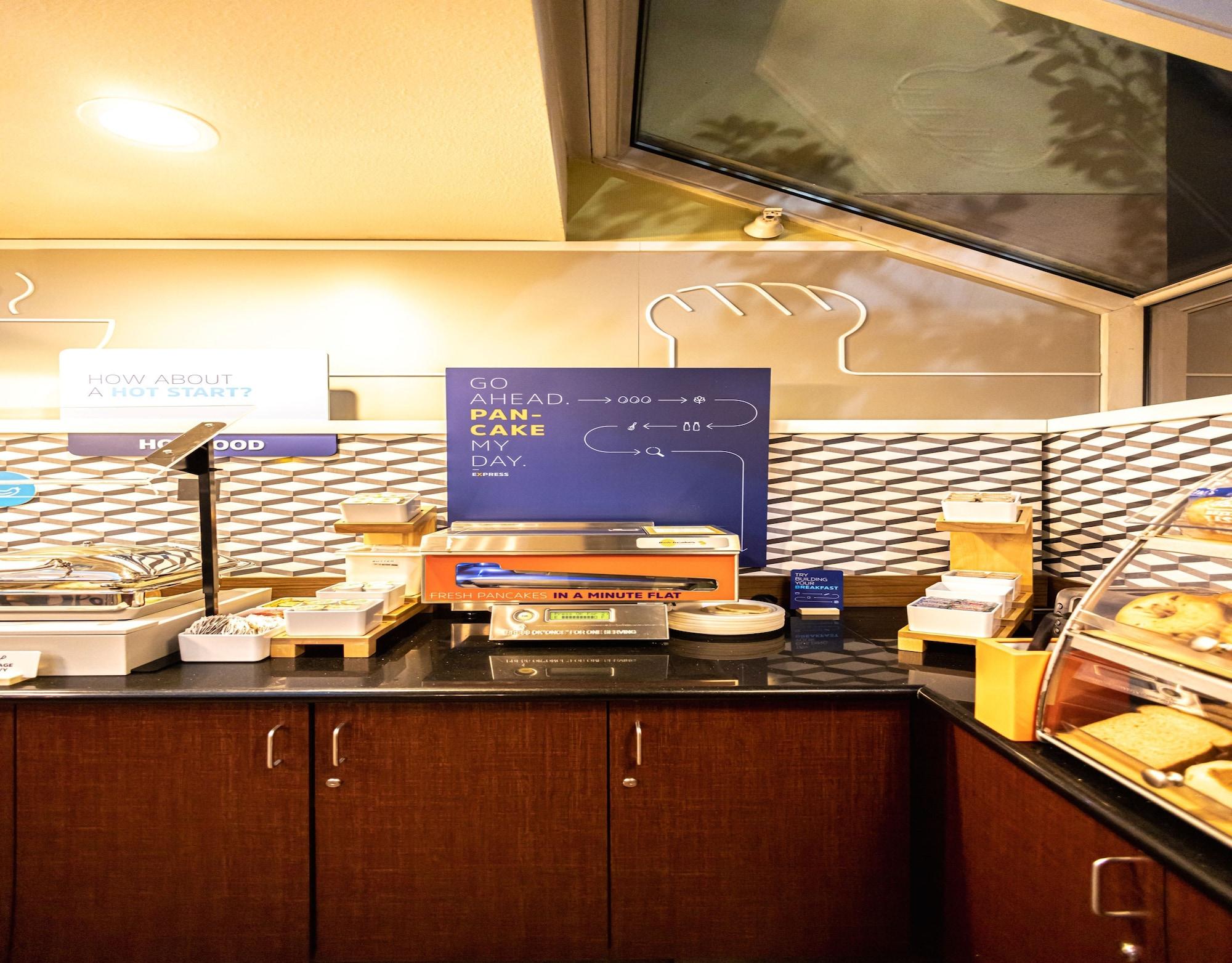 Restaurant Holiday Inn Express Hotel & Suites Berkeley by IHG