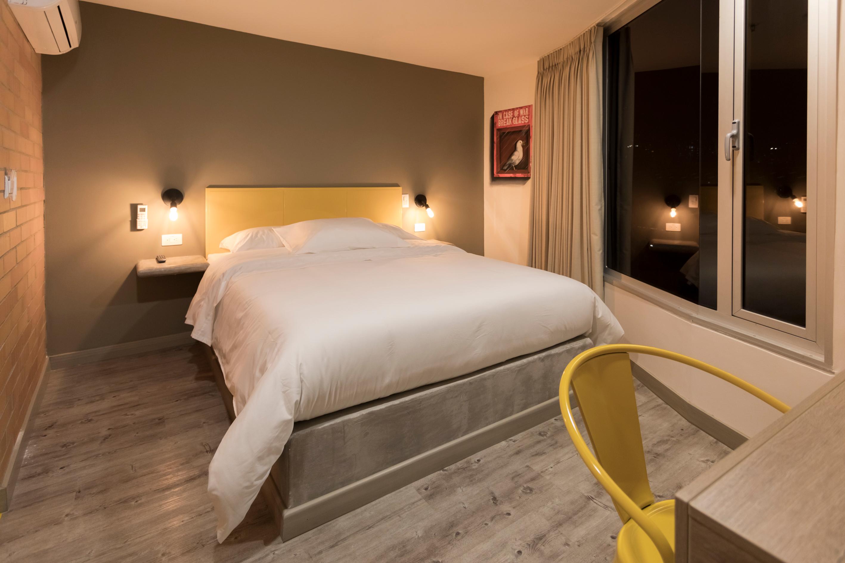 Varios Hotel Distrito 21