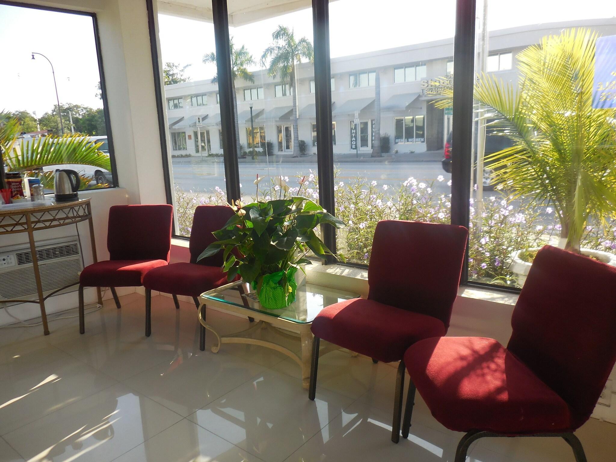 Vista Lobby Shalimar Motel