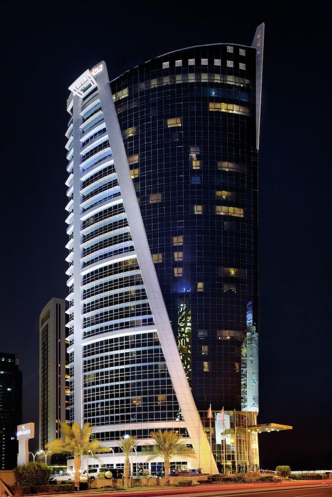Vista Exterior Qabila Westbay Hotel