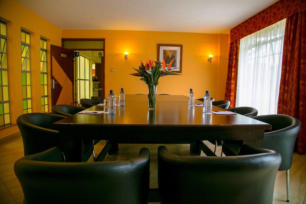 Sala de Reuniones Batians Peak Serviced Apartments
