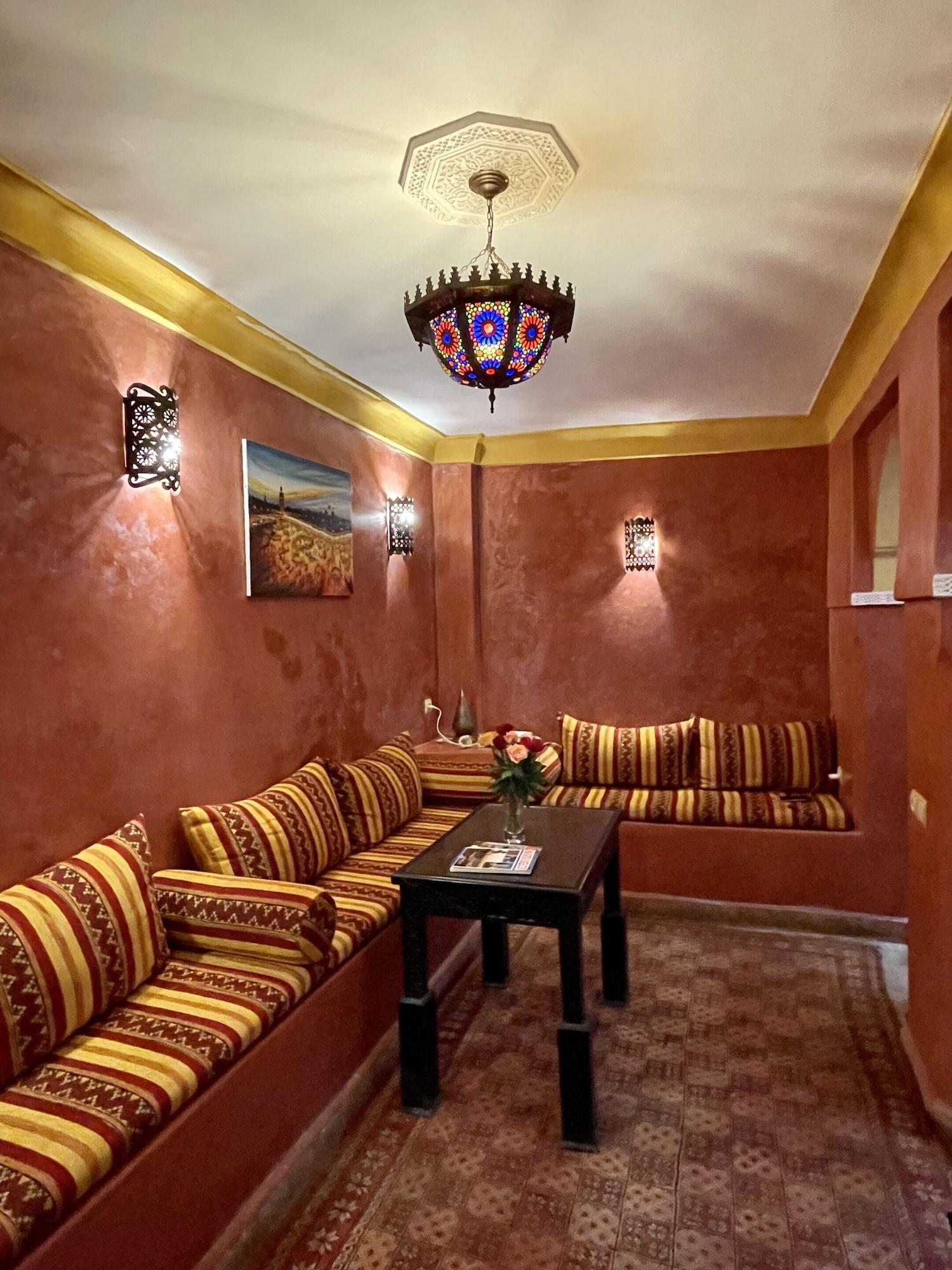 Bar/Salón Riad Mboja Chez Ali Baba