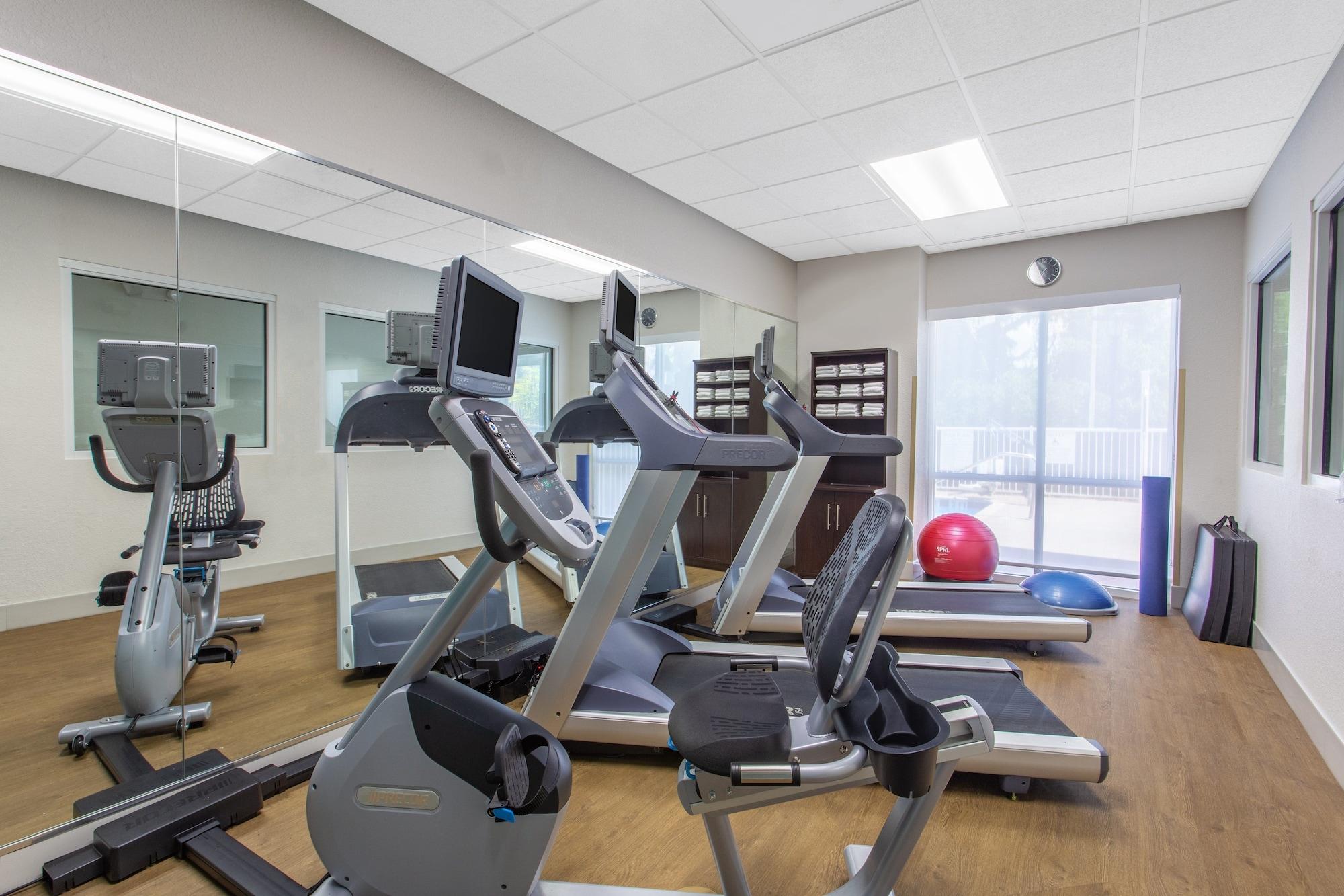 Gimnasio Holiday Inn Express Hotel & Suites Silver Springs - Ocala by IHG