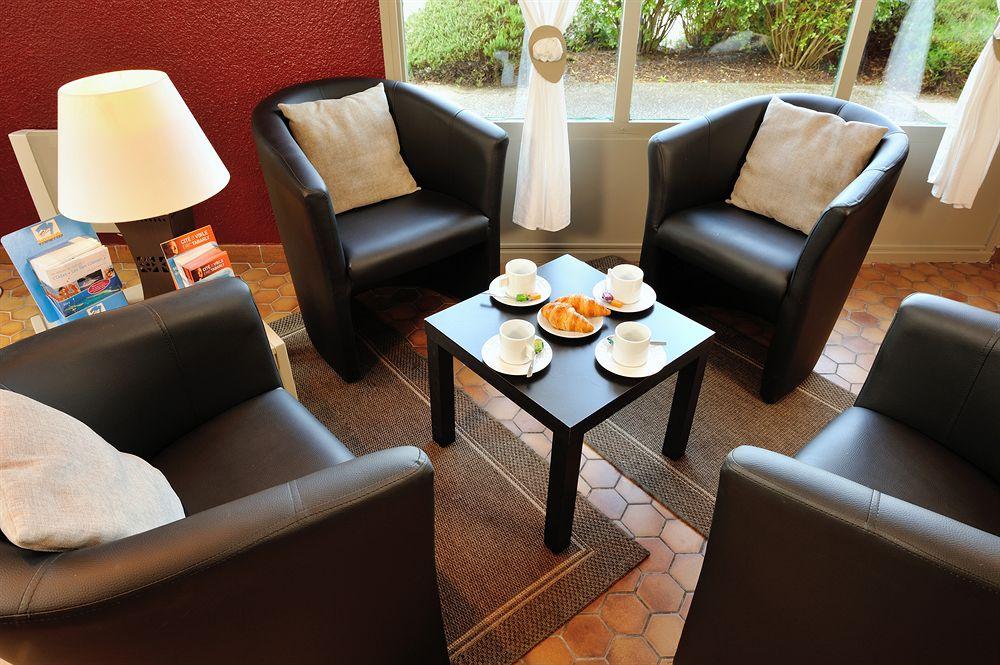 Vista Lobby Campanile Quimper