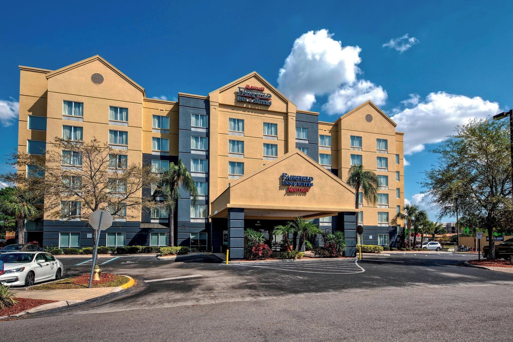 Vista Exterior Fairfield Inn & Suites by Marriott Near Universal Orlando