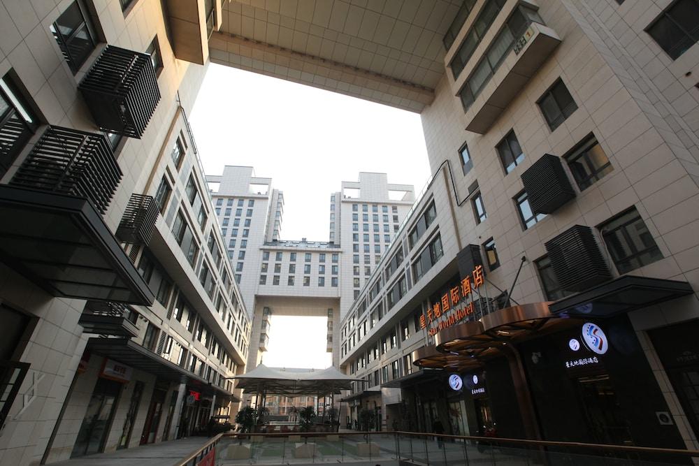 Vista Exterior Star World International Hotel