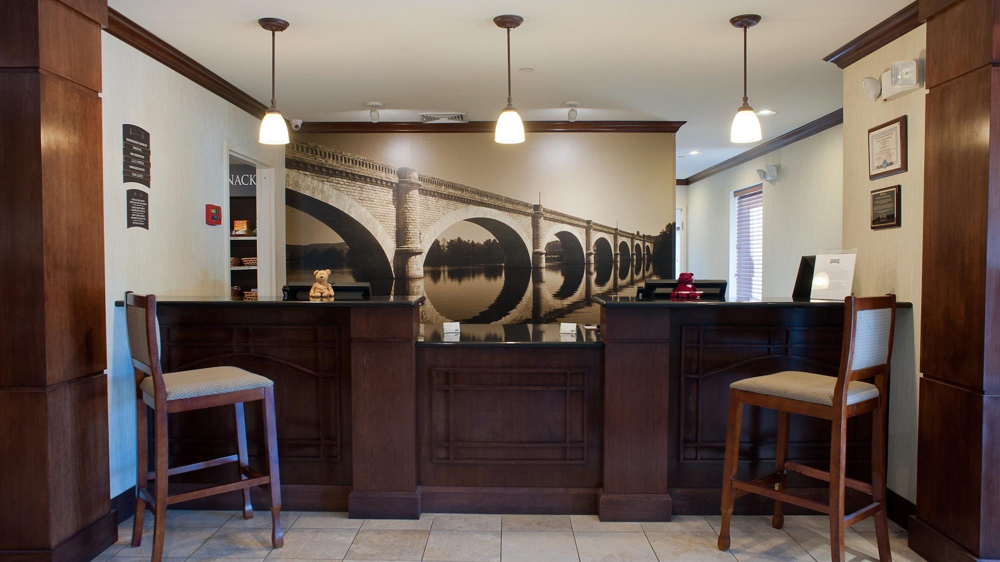 Vista Lobby Staybridge Suites East Stroudsburg - Poconos by IHG