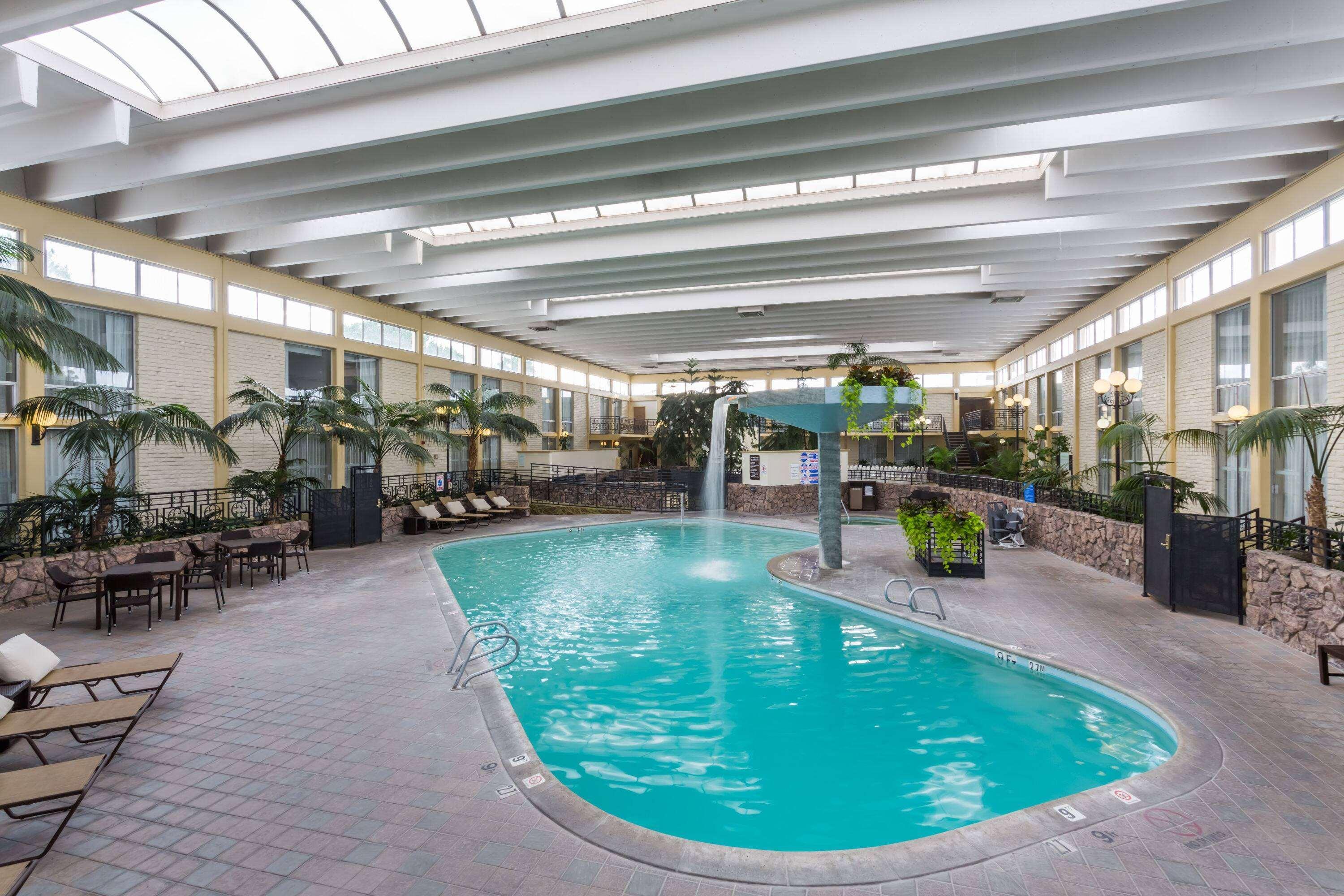 Vista Piscina Wyndham Garden Fresno Yosemite Airport