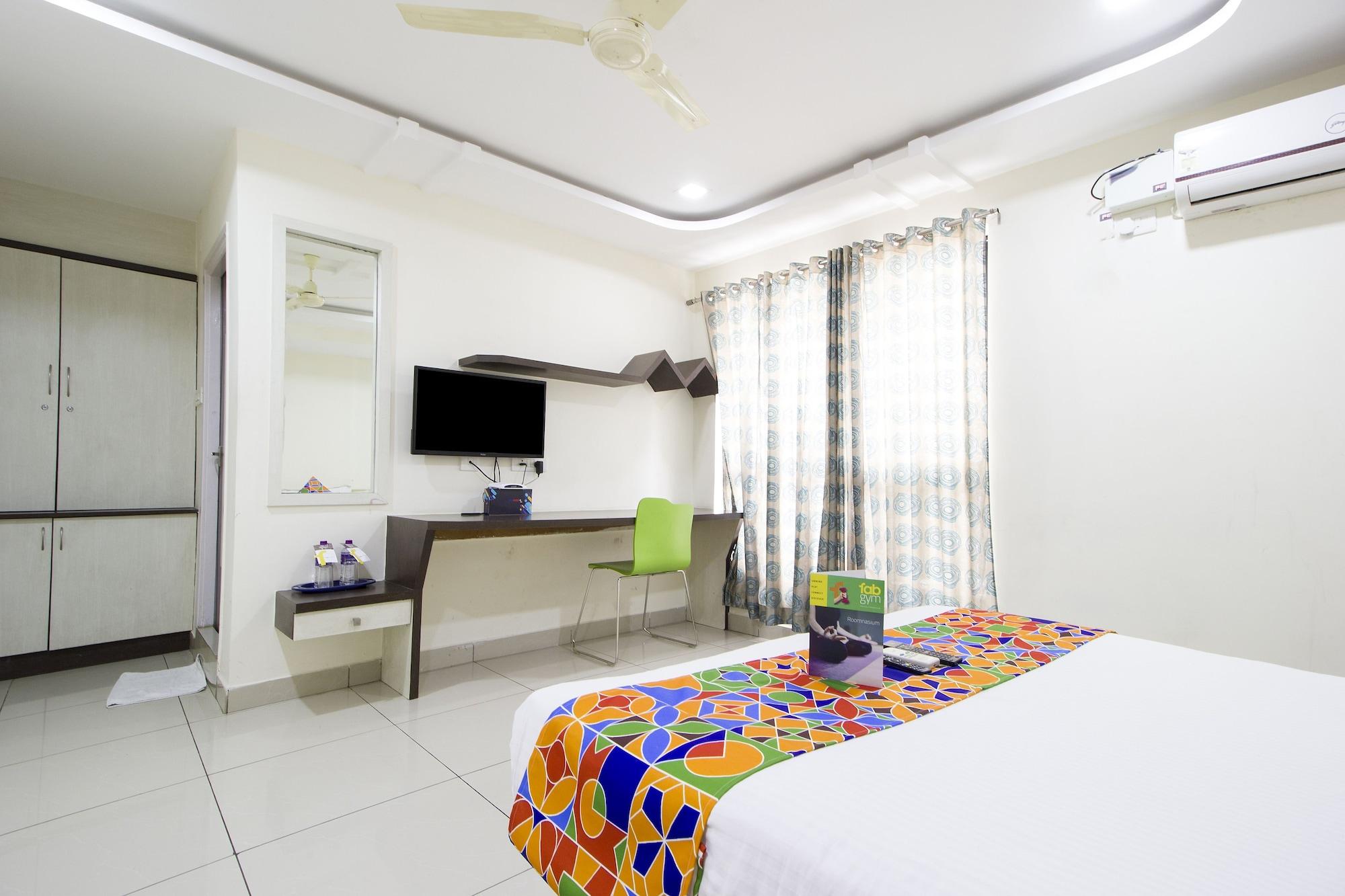 Restaurant FabHotel Siri Inn Madhapur