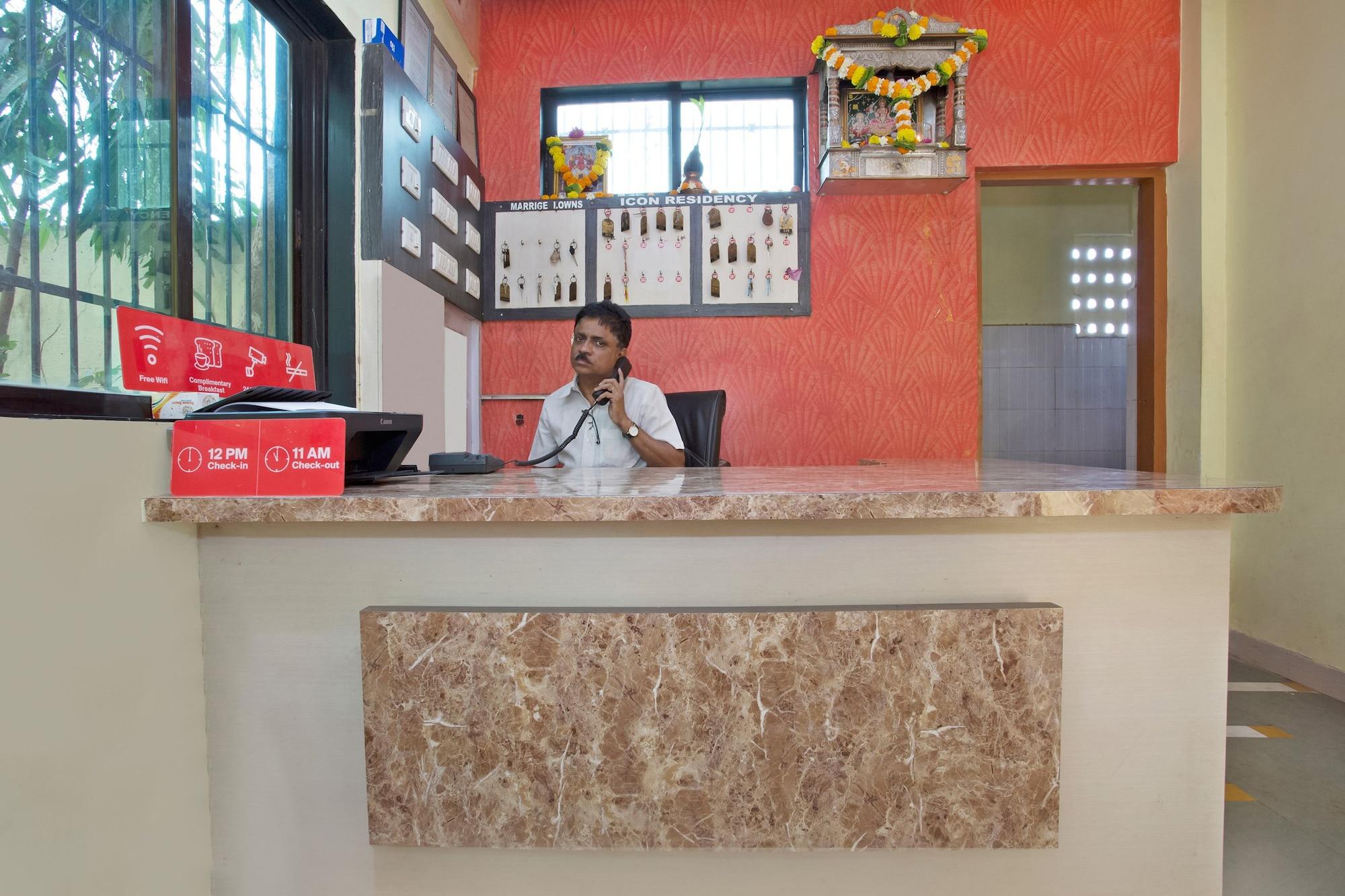 Vista Lobby OYO 28363 Hotel Sai Icon Residency