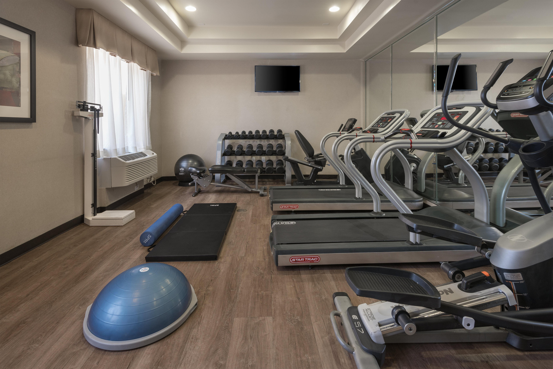Instalaciones Recreativas Holiday Inn Express Los Angeles Airport Hawthorne by IHG