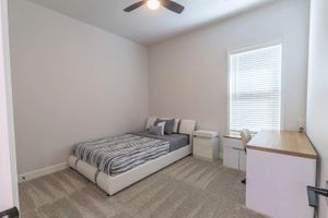 Alquiler Vacacional - Spacious Modern Retreat in Edmond