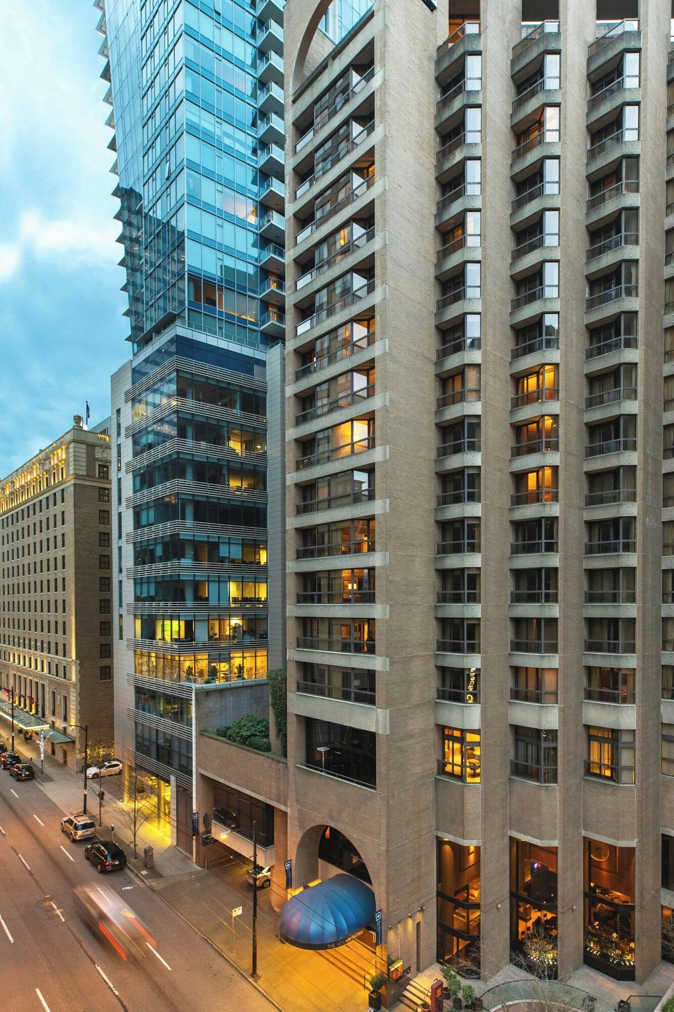 Vista Exterior Metropolitan Hotel Vancouver