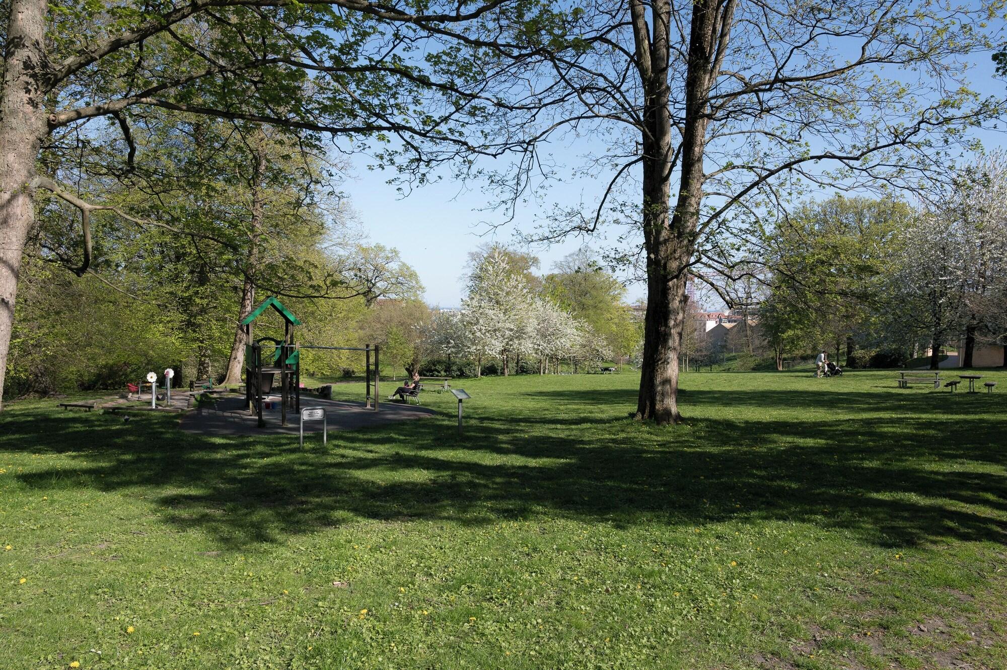 Instalaciones Recreativas Daniel&Jacob's urban studios and apartments