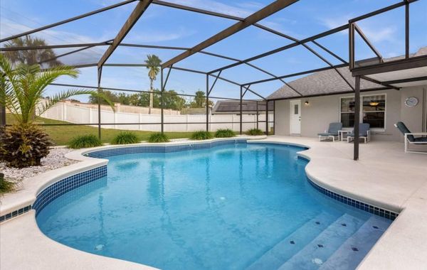 Legacy Park Executive Gamesroom - Hoteles cerca de Premium Outlets en Orlando