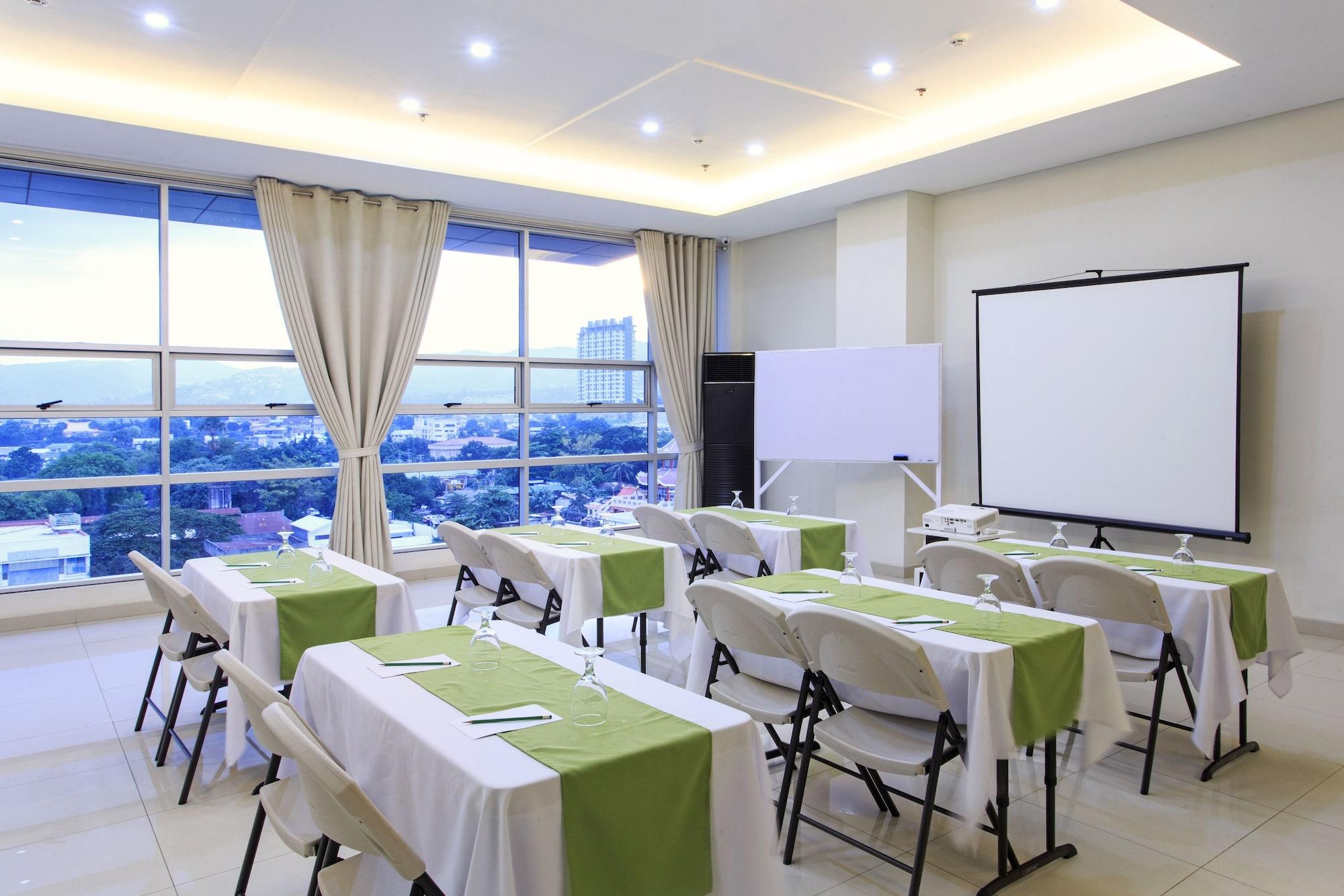 Sala de Reuniones Hamersons Hotel Cebu