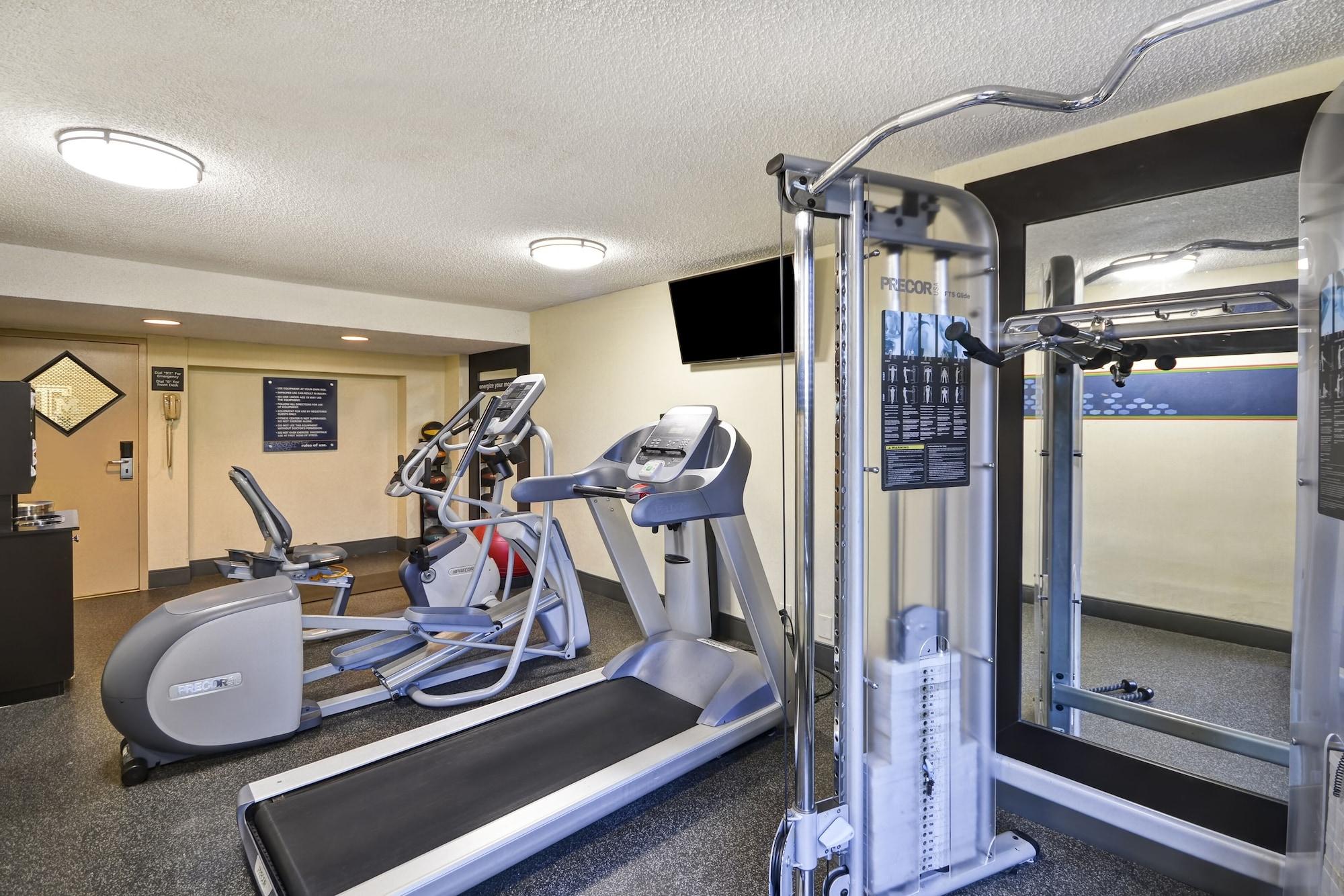 Gimnasio Hampton Inn College Station