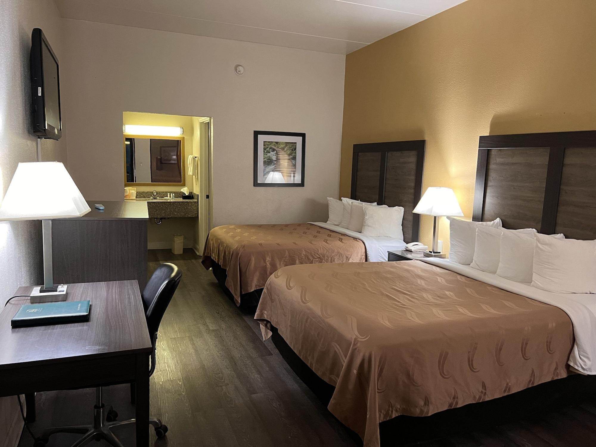 Varios Quality Inn