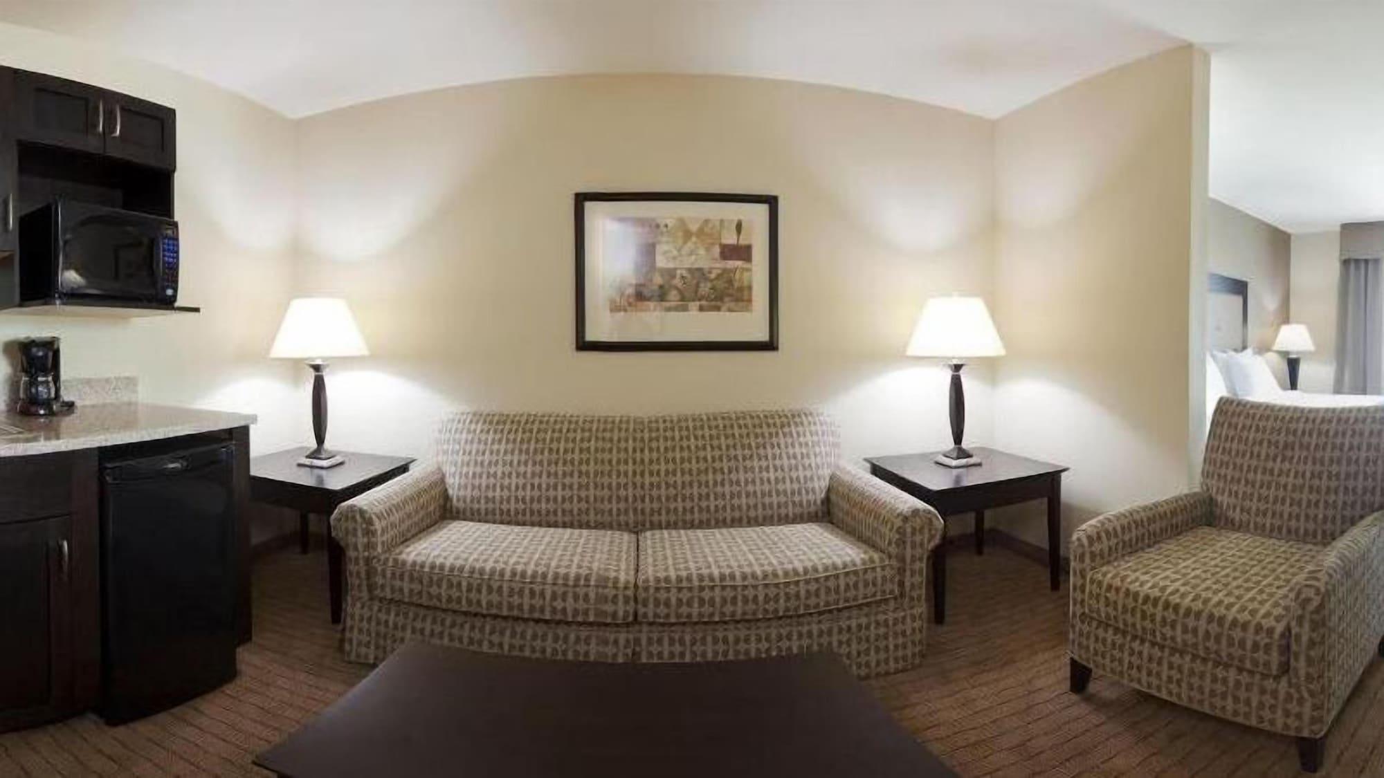Comodidades del Alojamiento Holiday Inn Express Hotel & Suites Madison-Verona by IHG