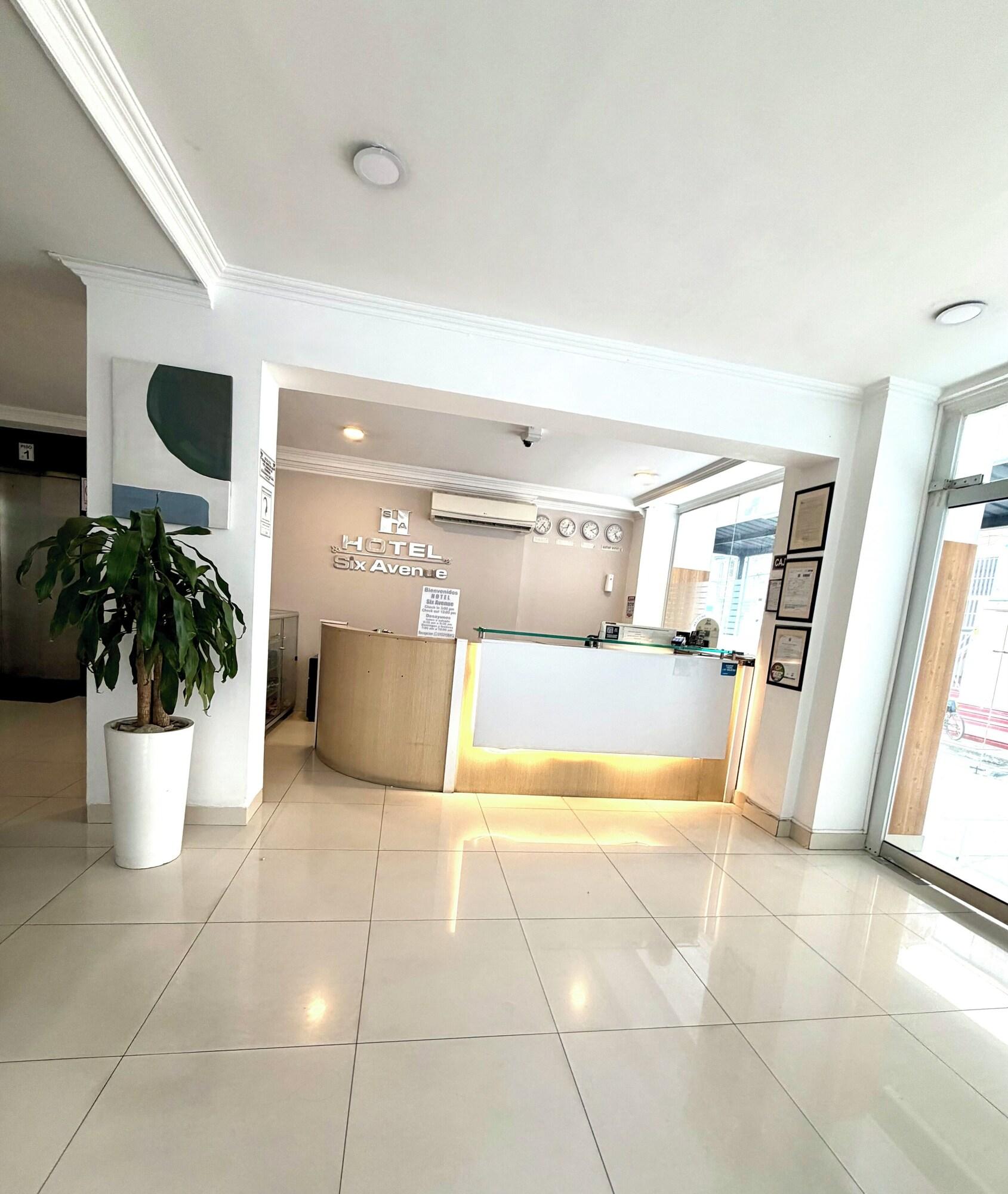 Vista Lobby HOTEL SIX AVENUE