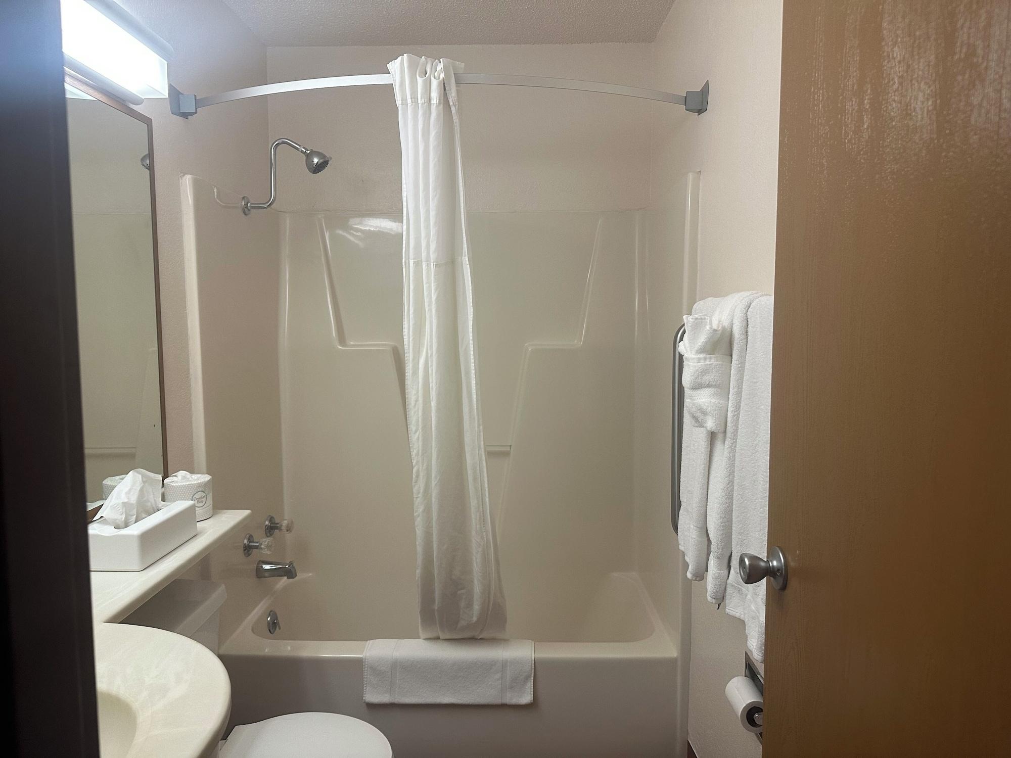 Comodidades do quarto Super 8 by Wyndham Las Vegas