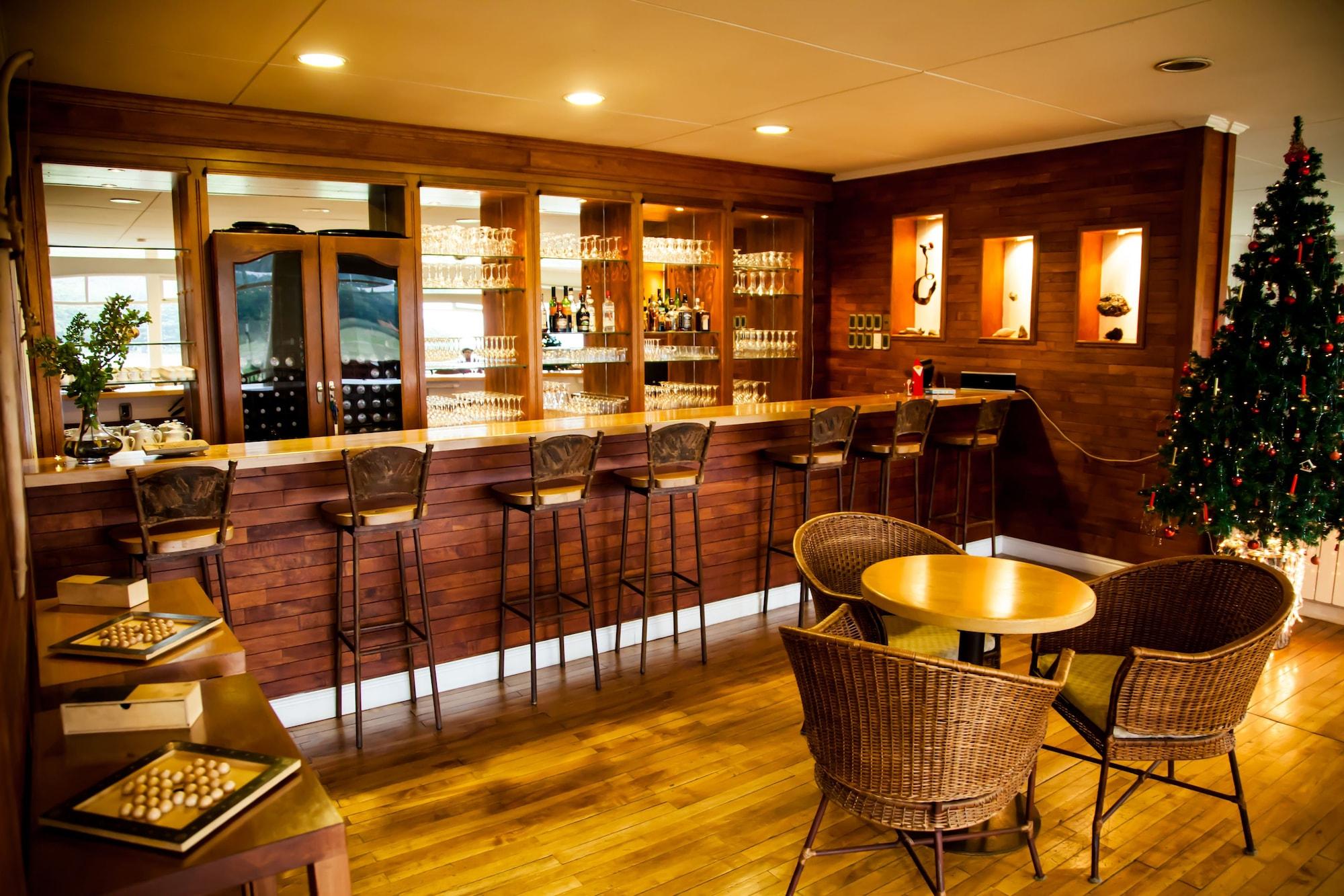 Bar/Salón Lodge Lakutaia