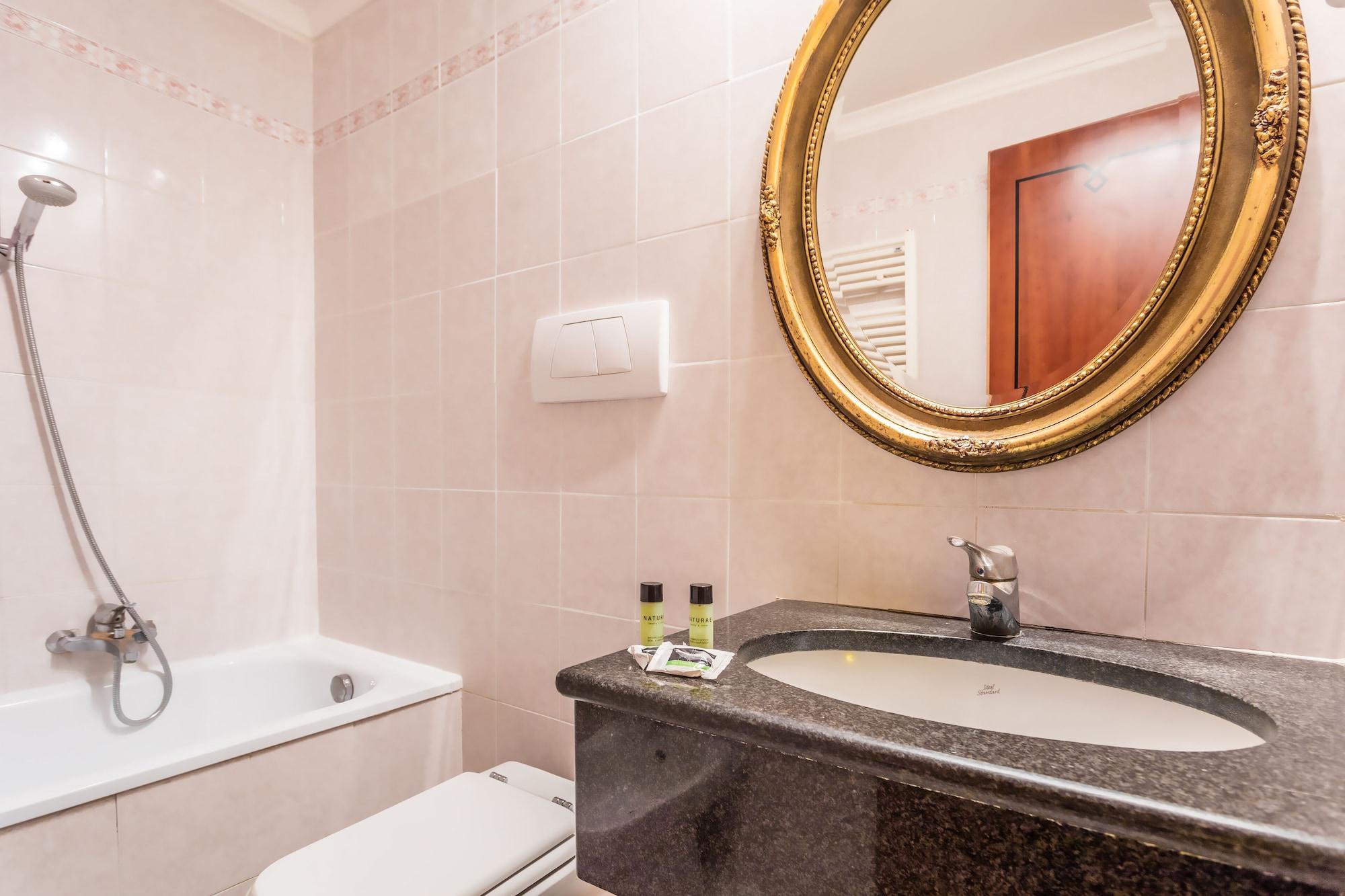 Equipamiento de Habitación Raeli Hotel Archimede