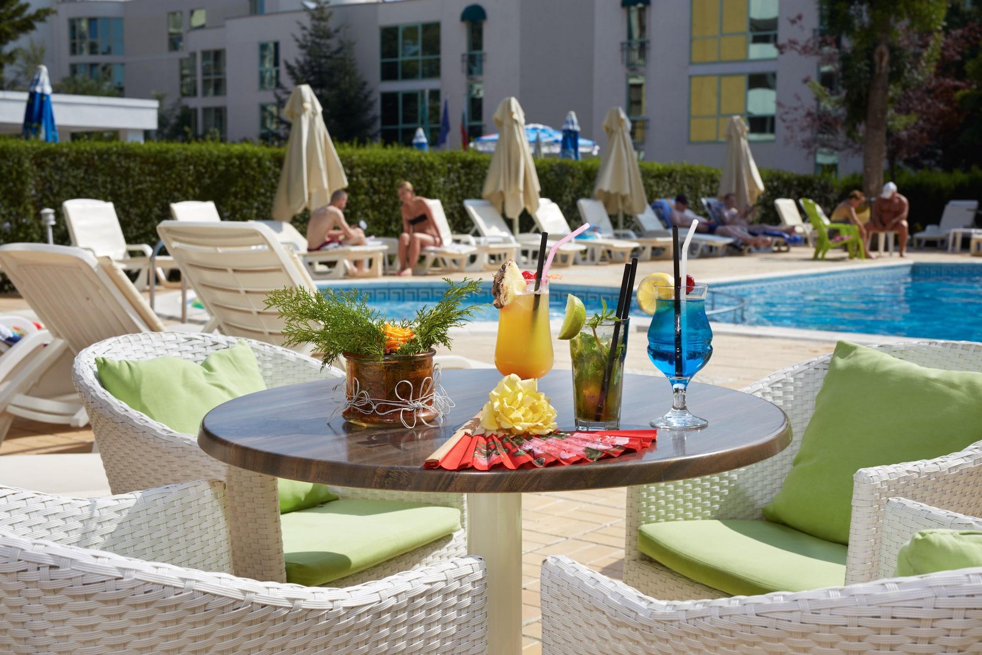 Vista Exterior Karlovo Hotel