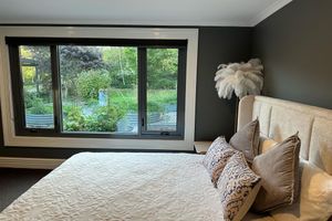 Alquiler Vacacional - Peaceful farmhouse retreat with breathtaking lake views—charm meets tranquility