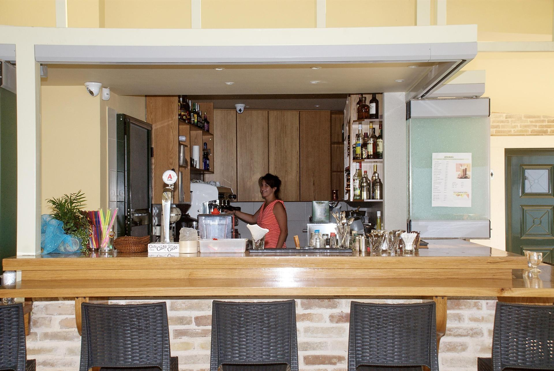 Bar/Salón Glyfada Beach Hotel