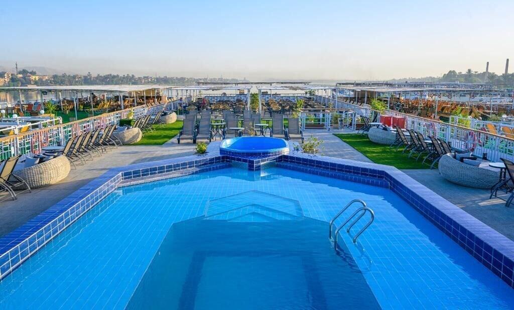 Vista Piscina Nile Cruise from  Aswoan 3 nights