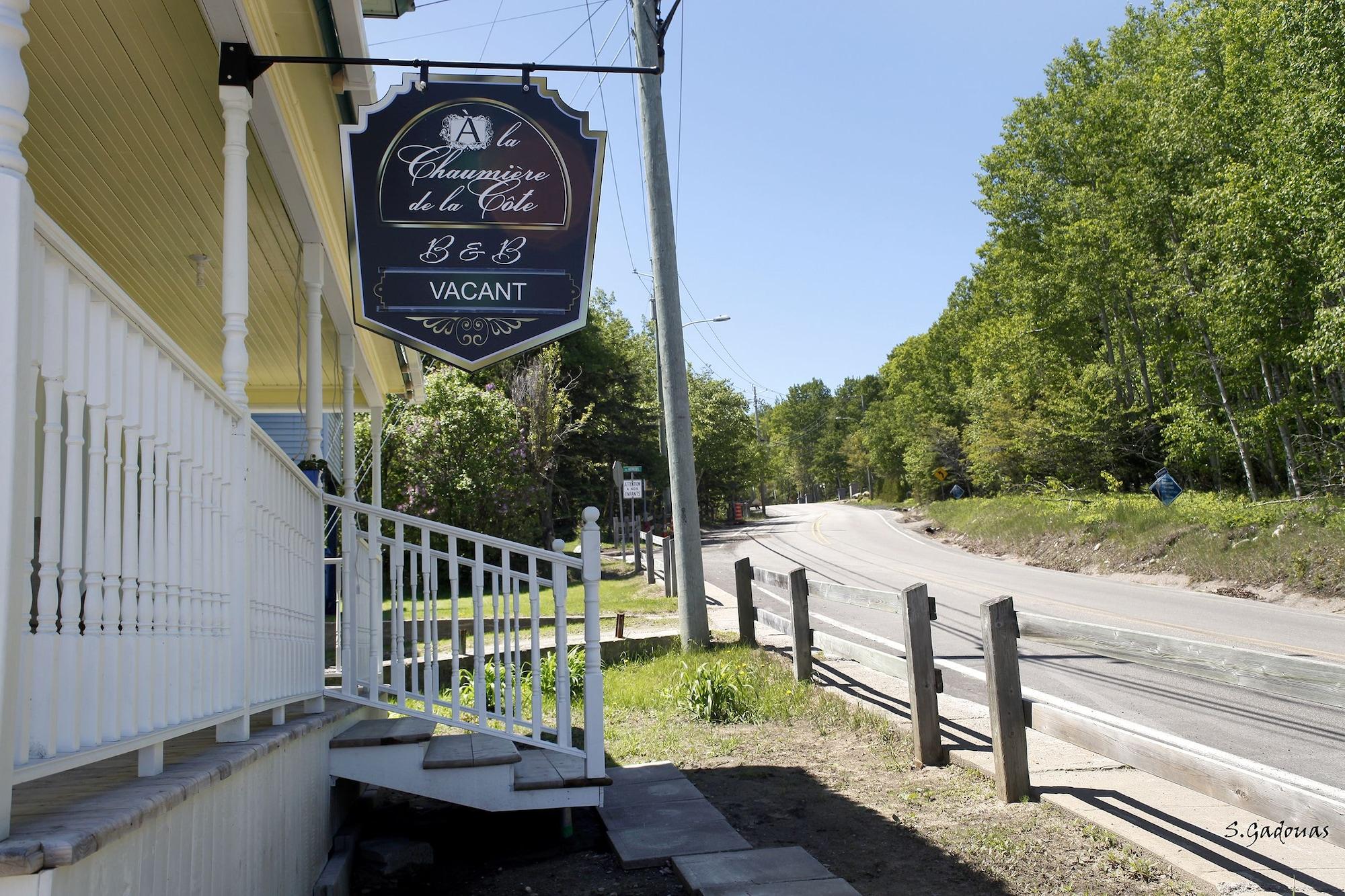 Vista Exterior À La Chaumière De La Côte
