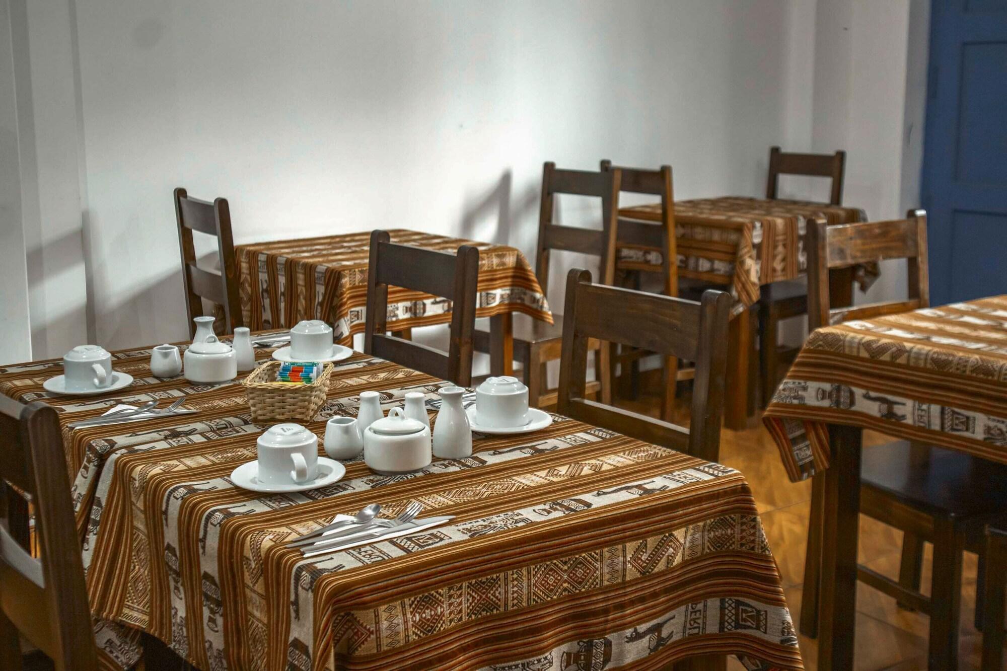 Restaurant Hotel Del Prado Hometown