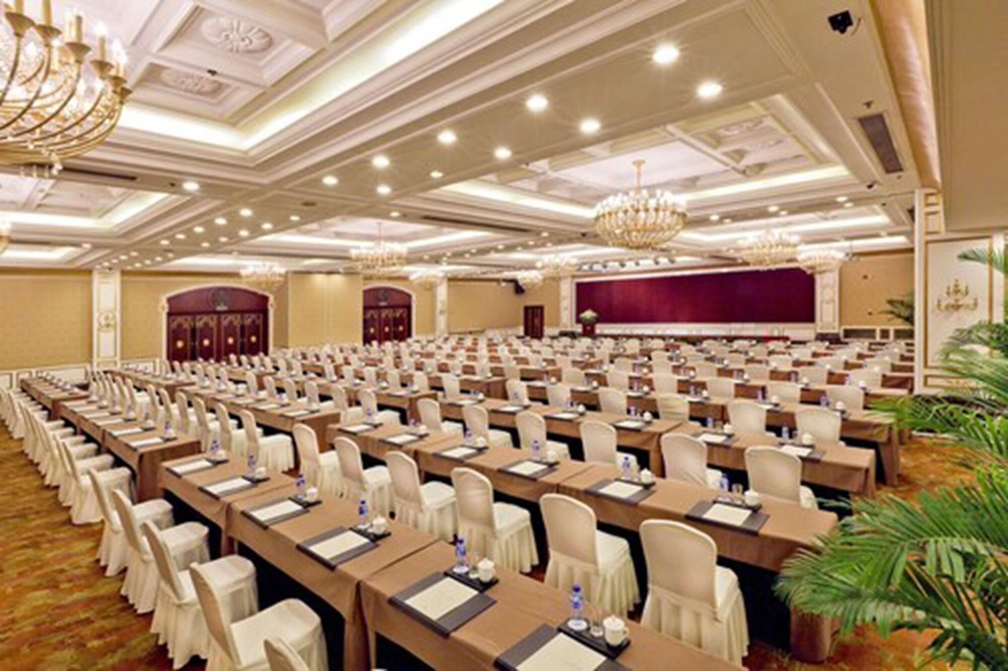 Centro de Negocios New Century Zhejiang Xiaoshan Hotel