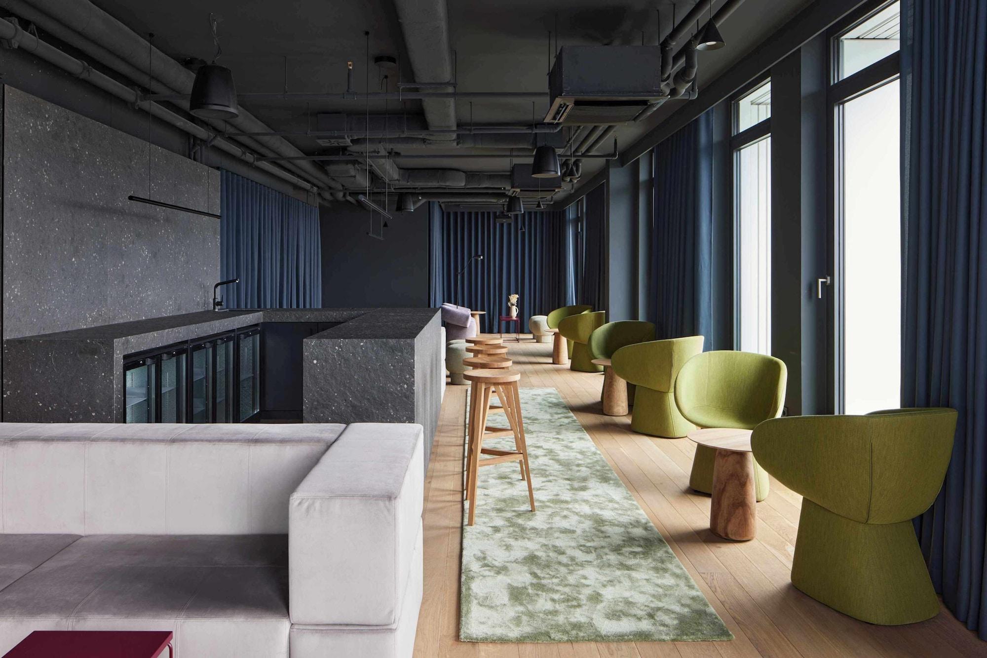 Sala de Reuniones Locke at East Side Gallery