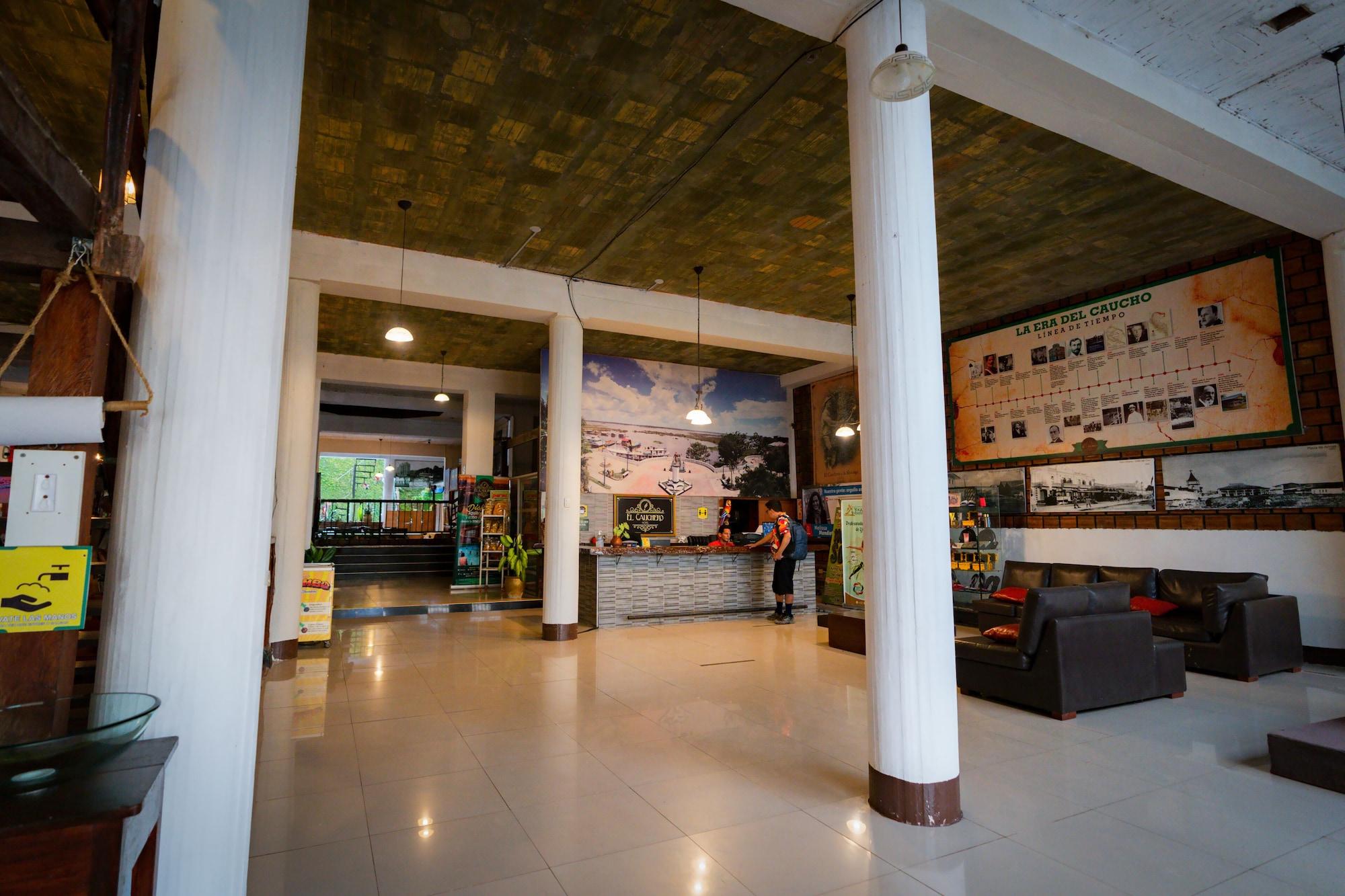 Vista Lobby El Cauchero Hotel
