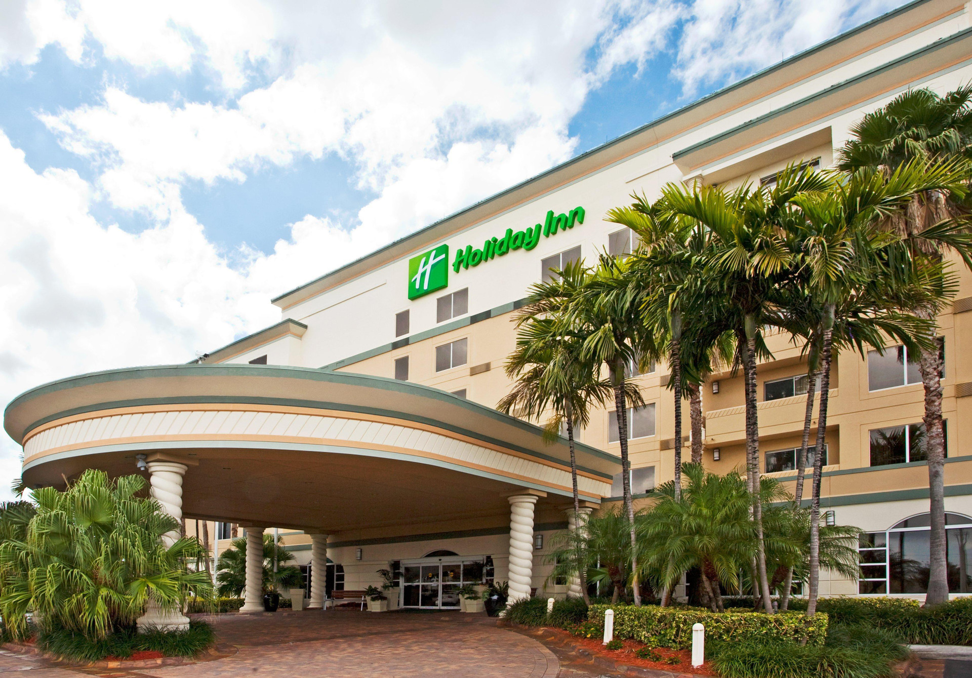 Vista Exterior Holiday Inn Fort Lauderdale Airport by IHG