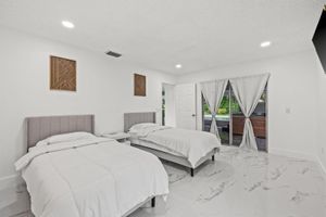 Alquiler Vacacional - Spacious 4-bedroom chalet in fantastic Tampa with WiFi, AC