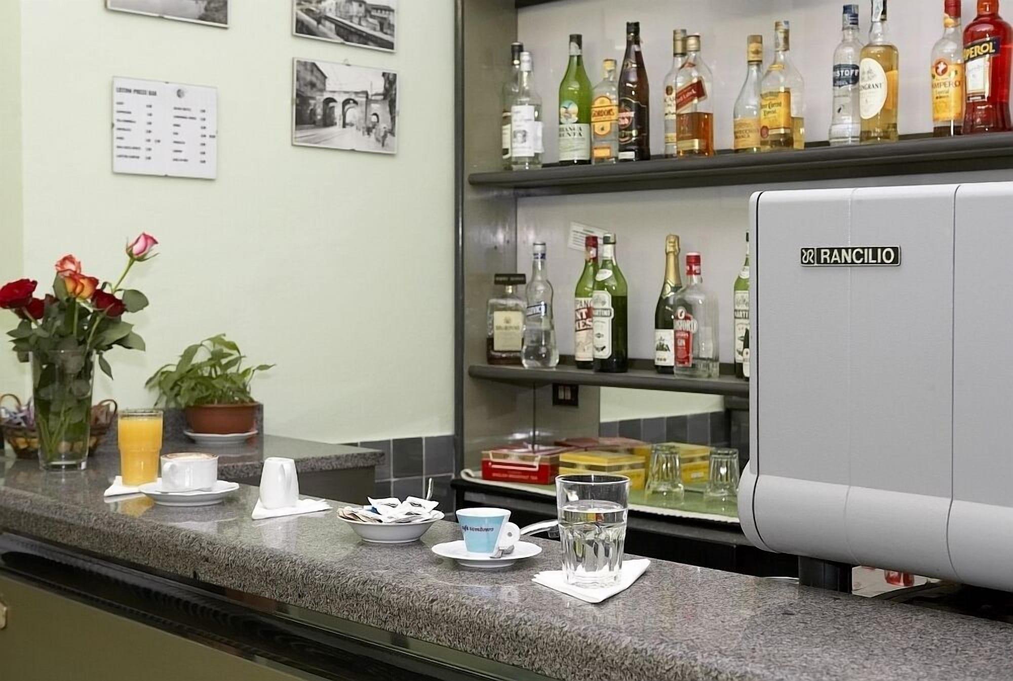 Bar/Salón Hotel Trentina