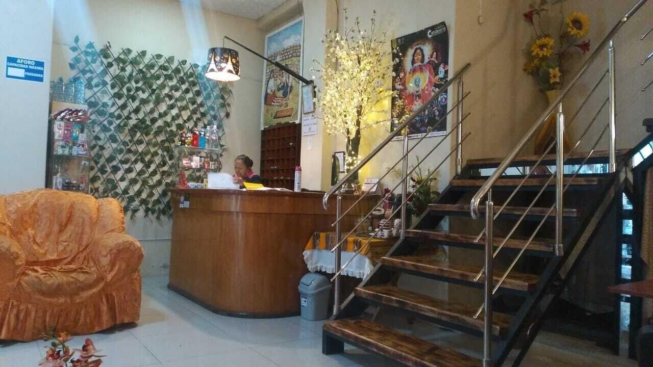 Vista Lobby Premium Plaza Hotel