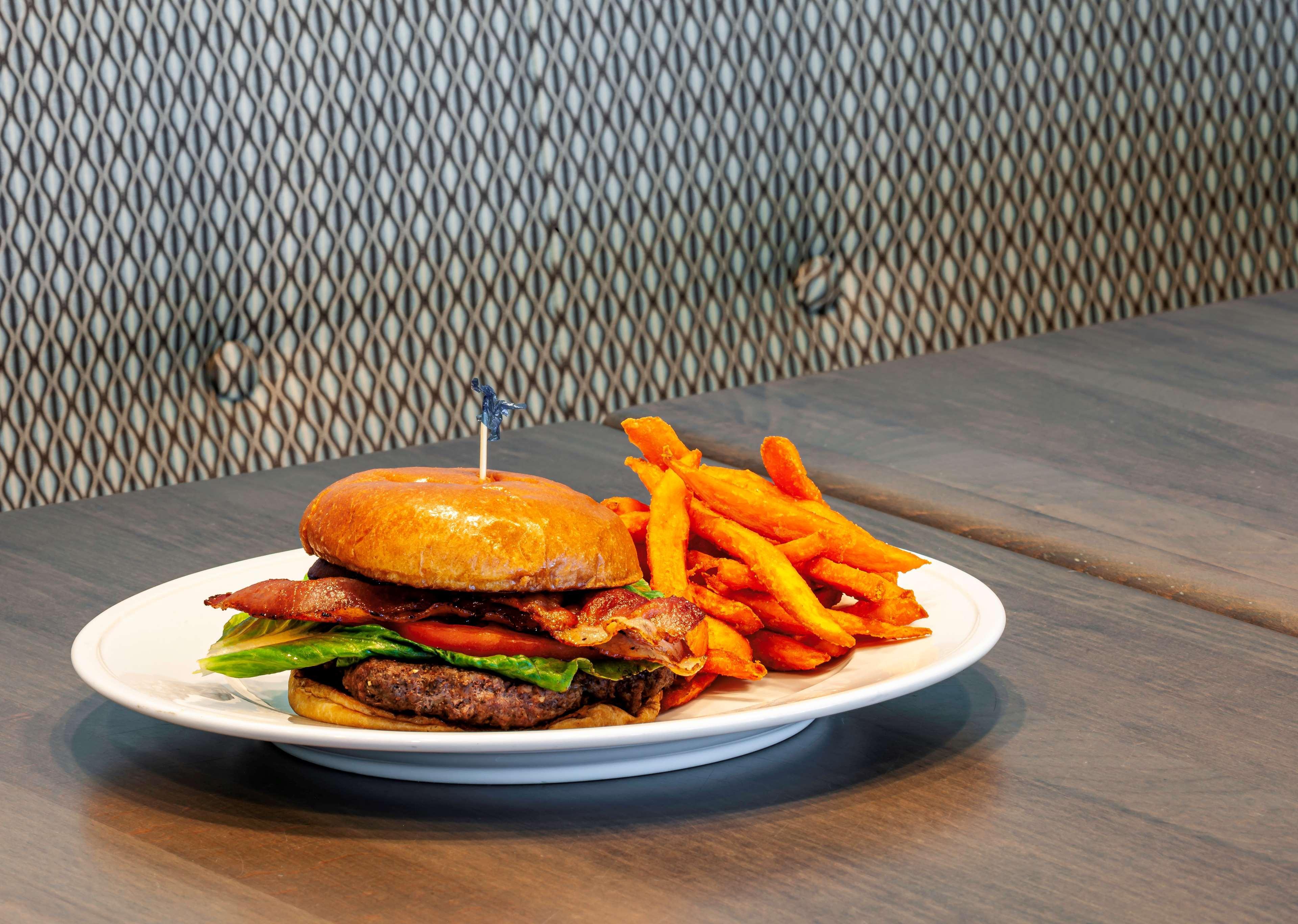 Restaurant Best Western New Smyrna Beach Hotel & Suites