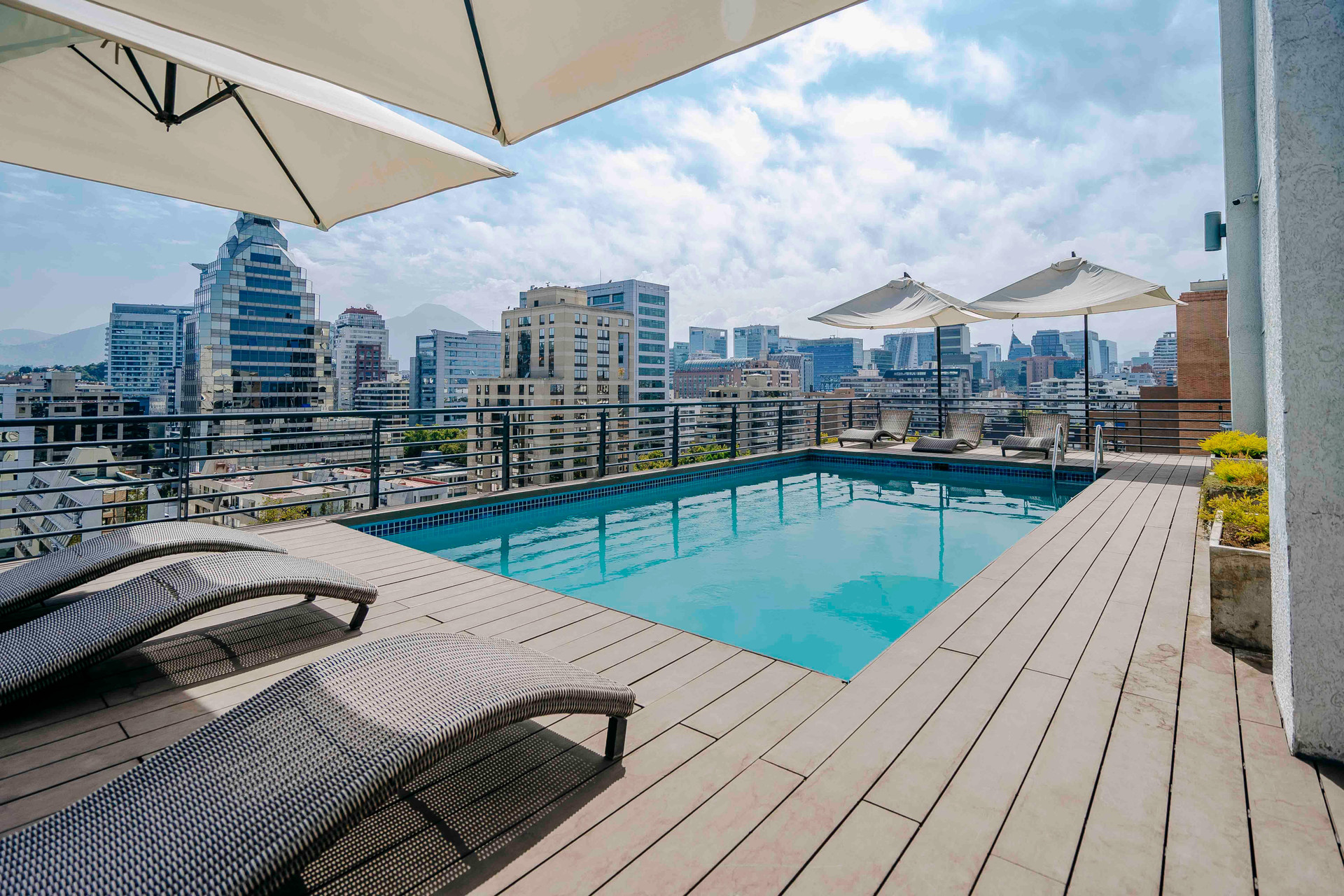 Vista Piscina Time Suite - Comfort Apartments
