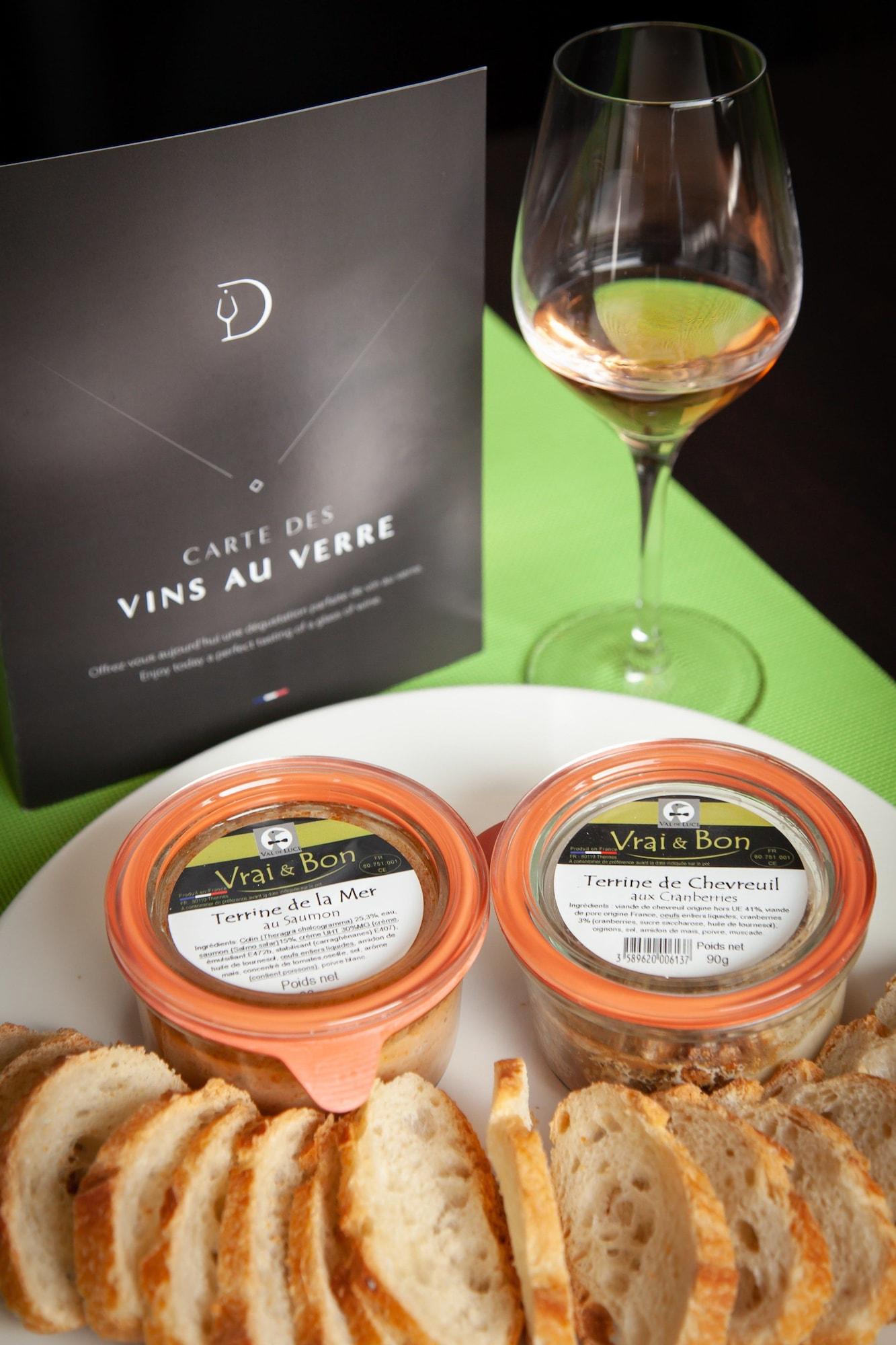 Bar/Salón Kyriad NIORT - Espace Mendes-France