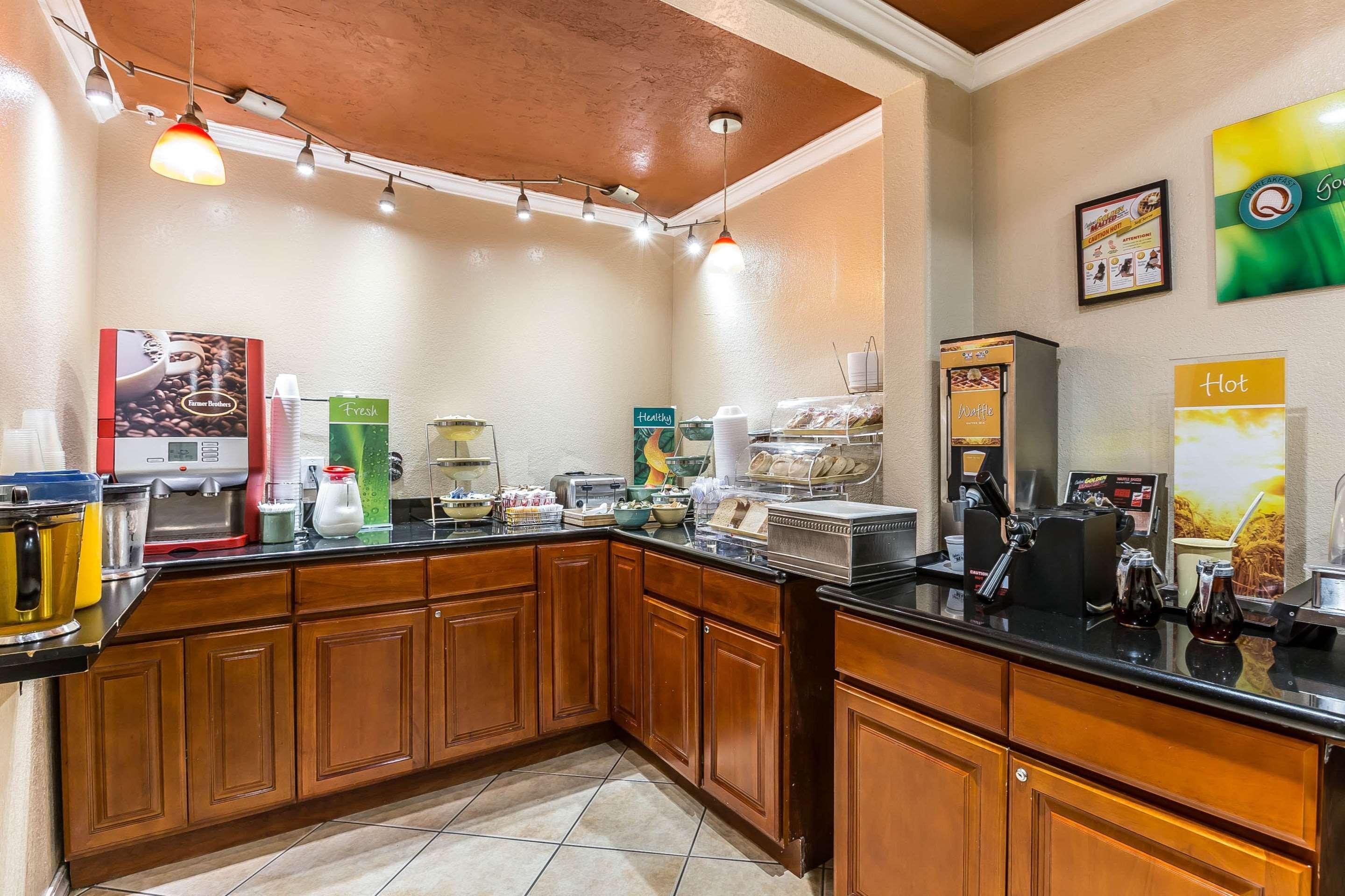 Restaurant Quality Inn Salinas City Center Area