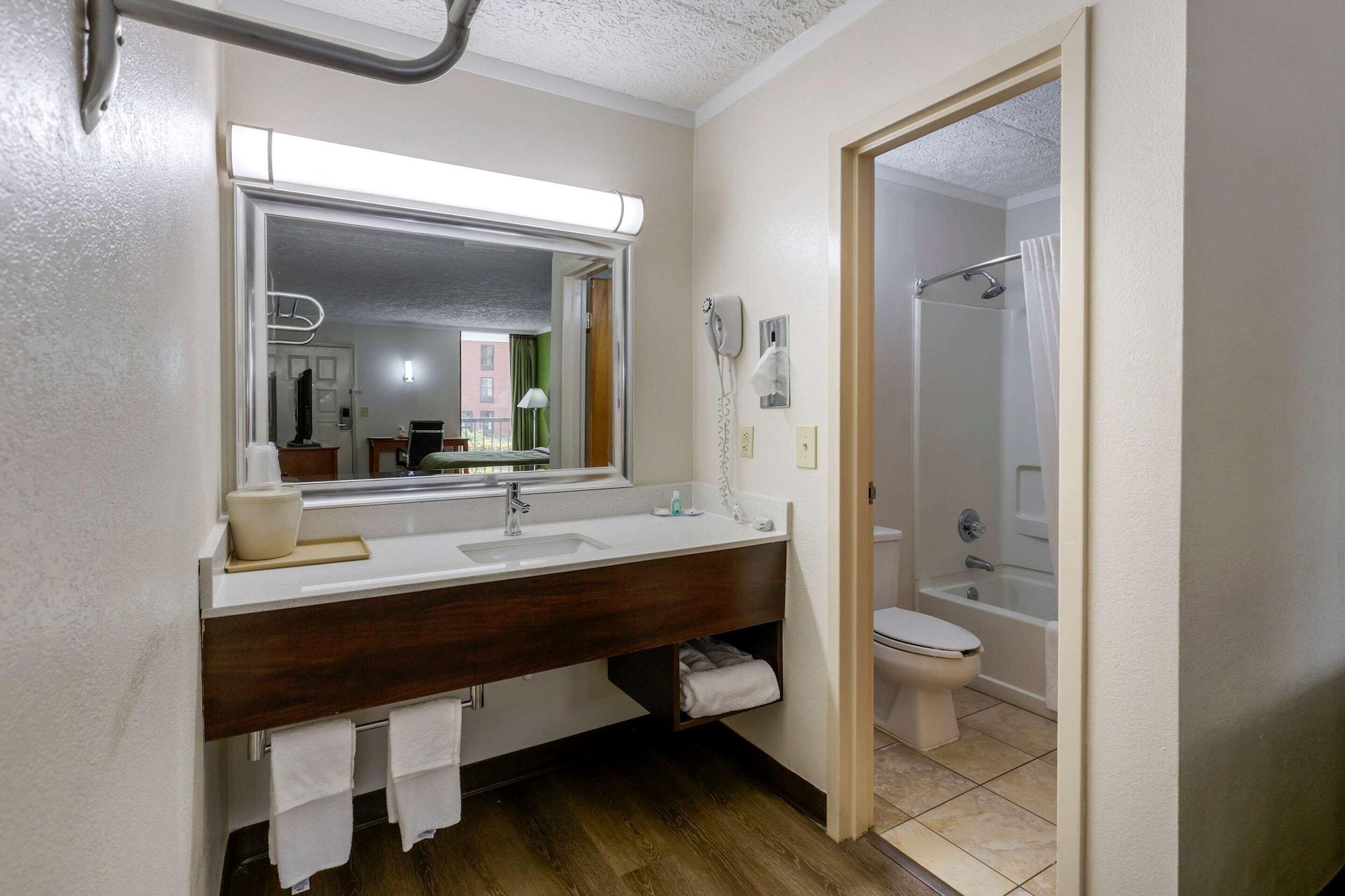 Equipamiento de Habitación Quality Inn - Roxboro South