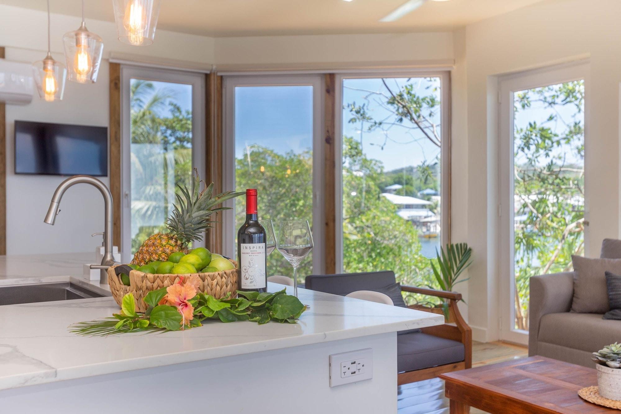 Equipamiento de Habitación Wow! Views and more, fantastic 2 bedroom in West End - Villa Agua 2 Apts by RedAwning