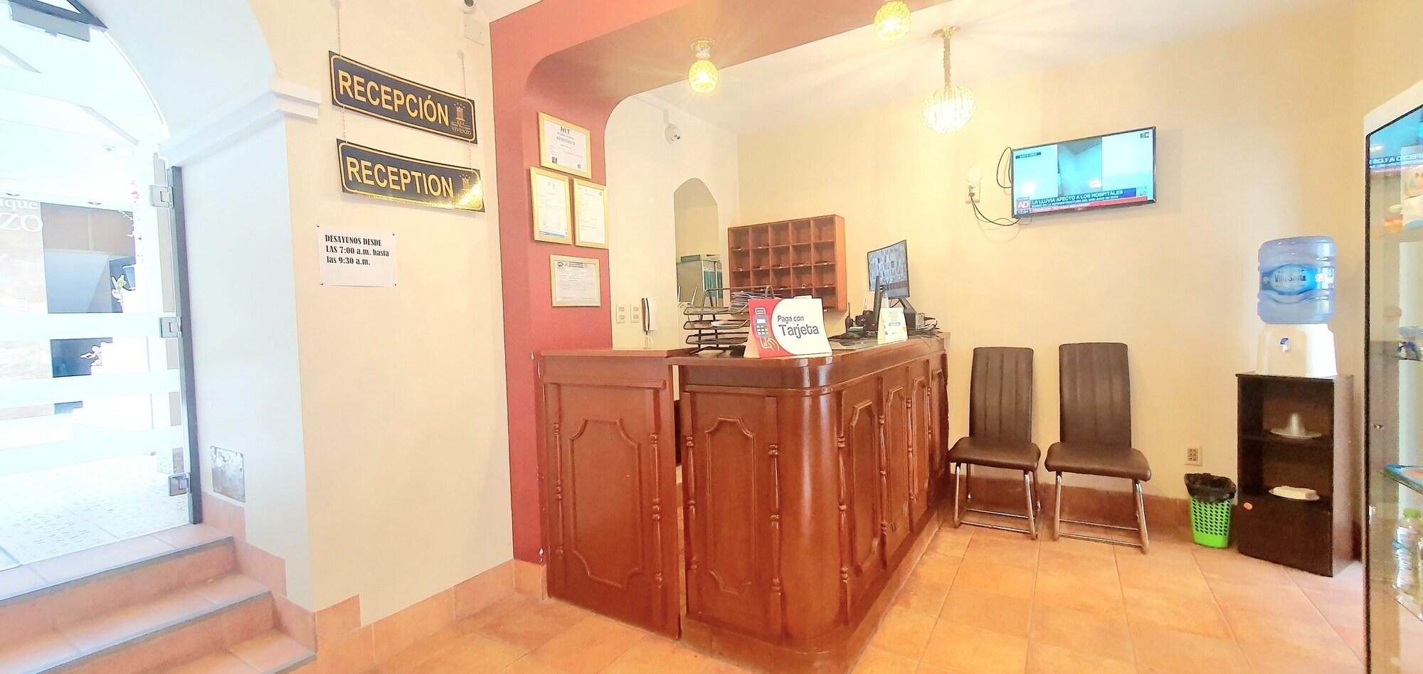 Vista Lobby HOTEL BOUTIQUE VIVENZO