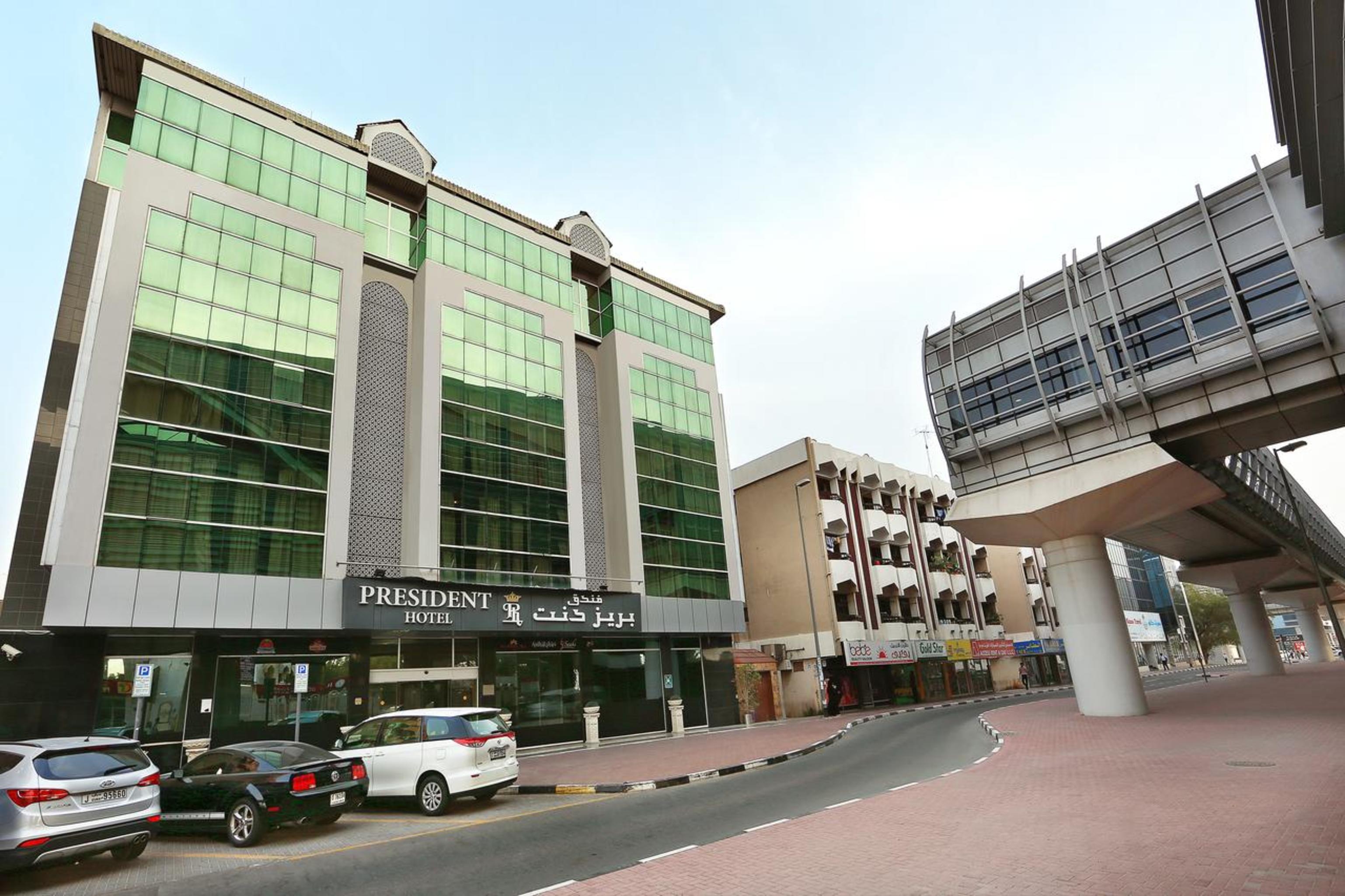 Vista Exterior President Hotel